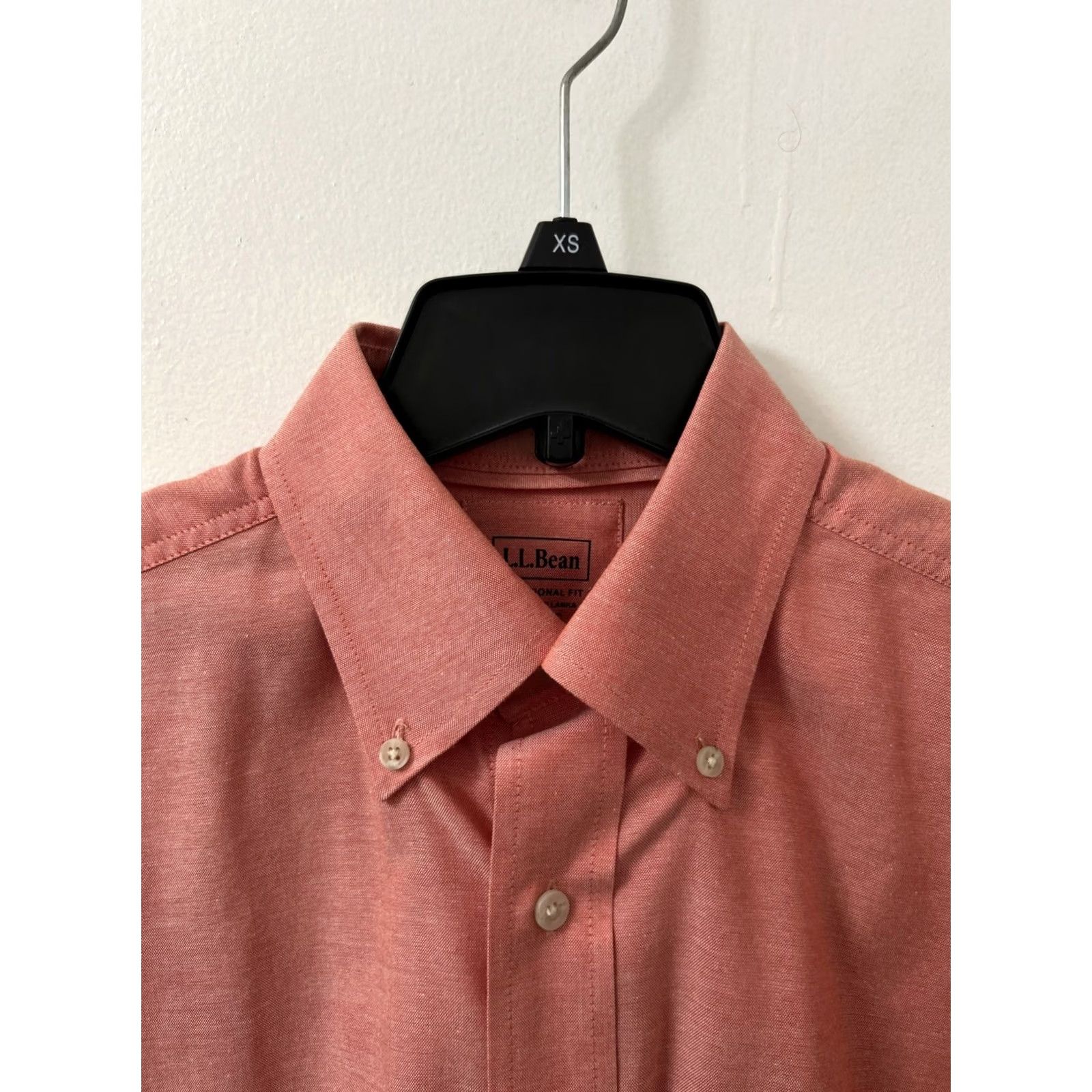 Vintage LL Bean Shirt Mens S Red Pink Chambray Traditional Button Down L/S 248929 Size US S / EU 44-46 / 1 - 5 Thumbnail
