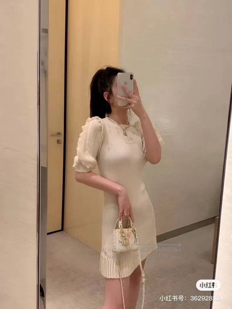 Chanel Chanel Knitted dress with ruffled dot sleeves Size S / US 4 / IT 40 - 8 Thumbnail