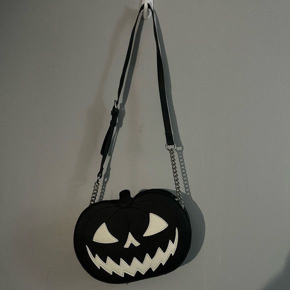 Mad Engine Mad Engine black JackOLantern Glow In The Dark Crossbody new Size ONE SIZE - 2 Thumbnail