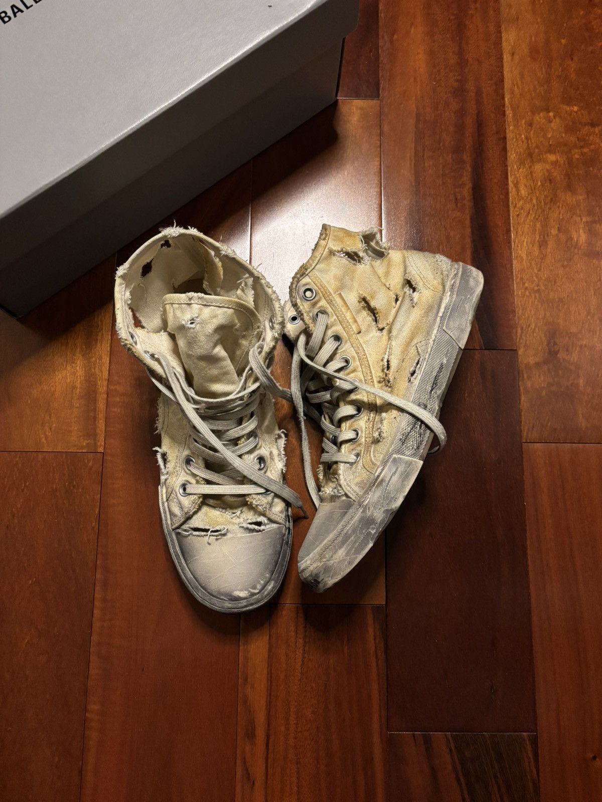 Balenciaga Balenciaga Paris High Destroyed Sneakers Limited White/Black Size US 9 / EU 42 - 2 Thumbnail