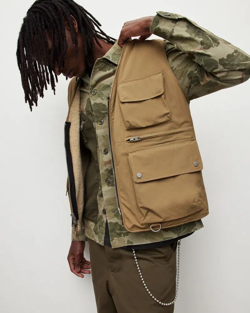 Allsaints !DS! SS23 Allsaints Vibo Reversible Technical Beige Vest Size US M / EU 48-50 / 2 - 4 Thumbnail