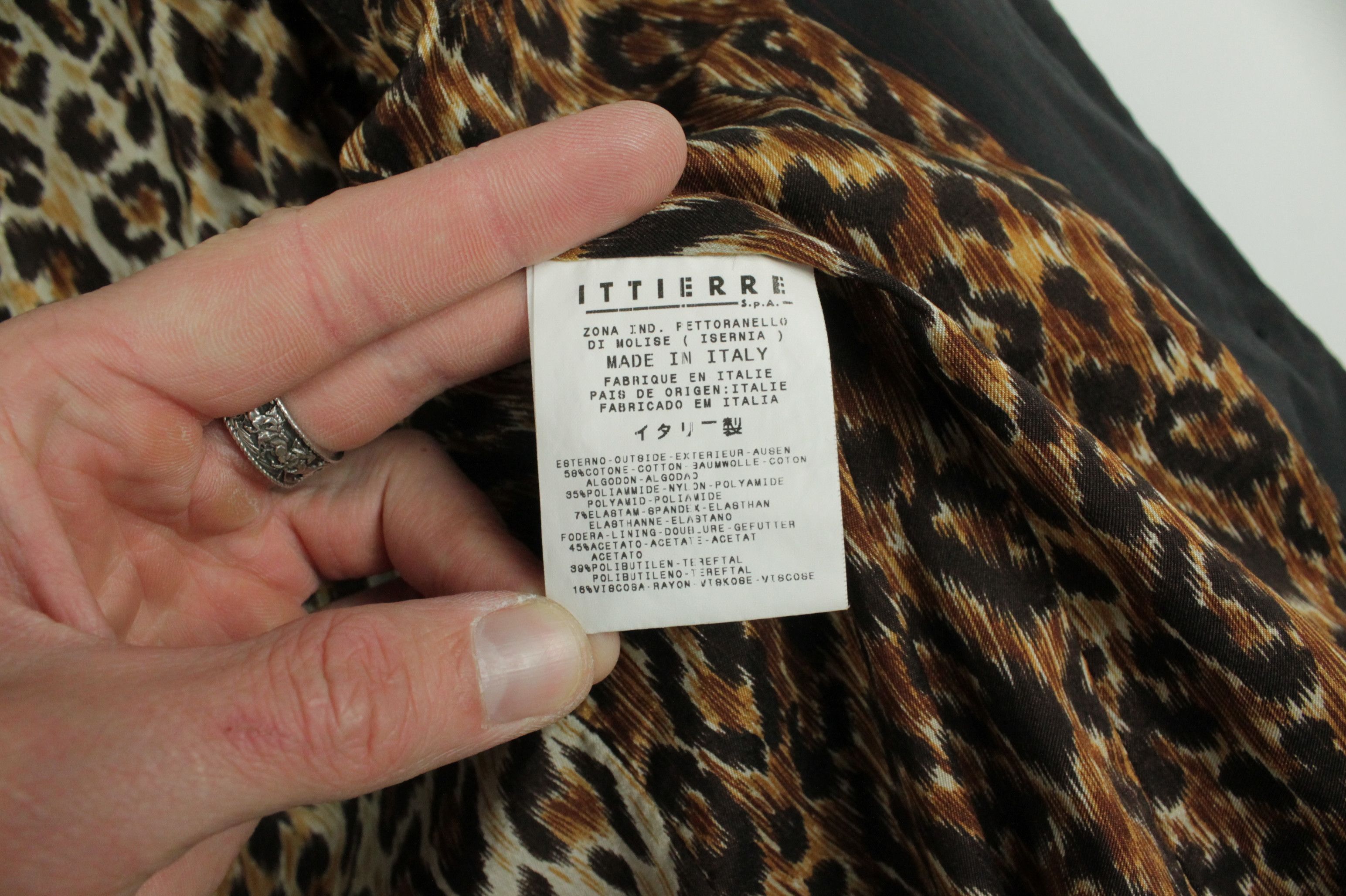 Dolce & Gabbana Dolce & Gabbana Slim Fit Pinstripe Blazer Leopard Lining Size M / US 6-8 / IT 42-44 - 10 Thumbnail