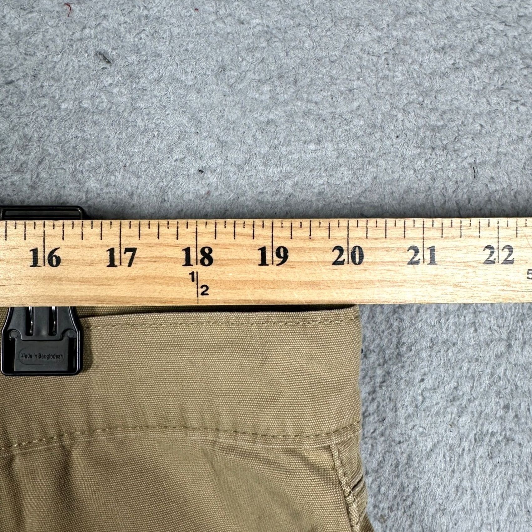 Levi's Levi's 405 Short Mens 40 Tan Khaki Stretch Flat Front 5 Pocket Casual EUC Chino Modern Classic Mens Size US 40 / EU 56 - 5 Thumbnail