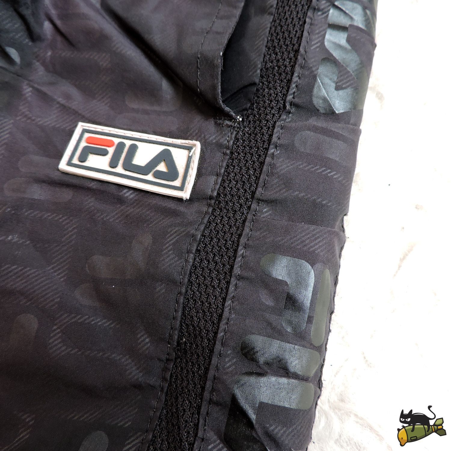 Fila FILA MONOGRAM TRAINING PANTS Size US 30 / EU 46 - 6 Thumbnail