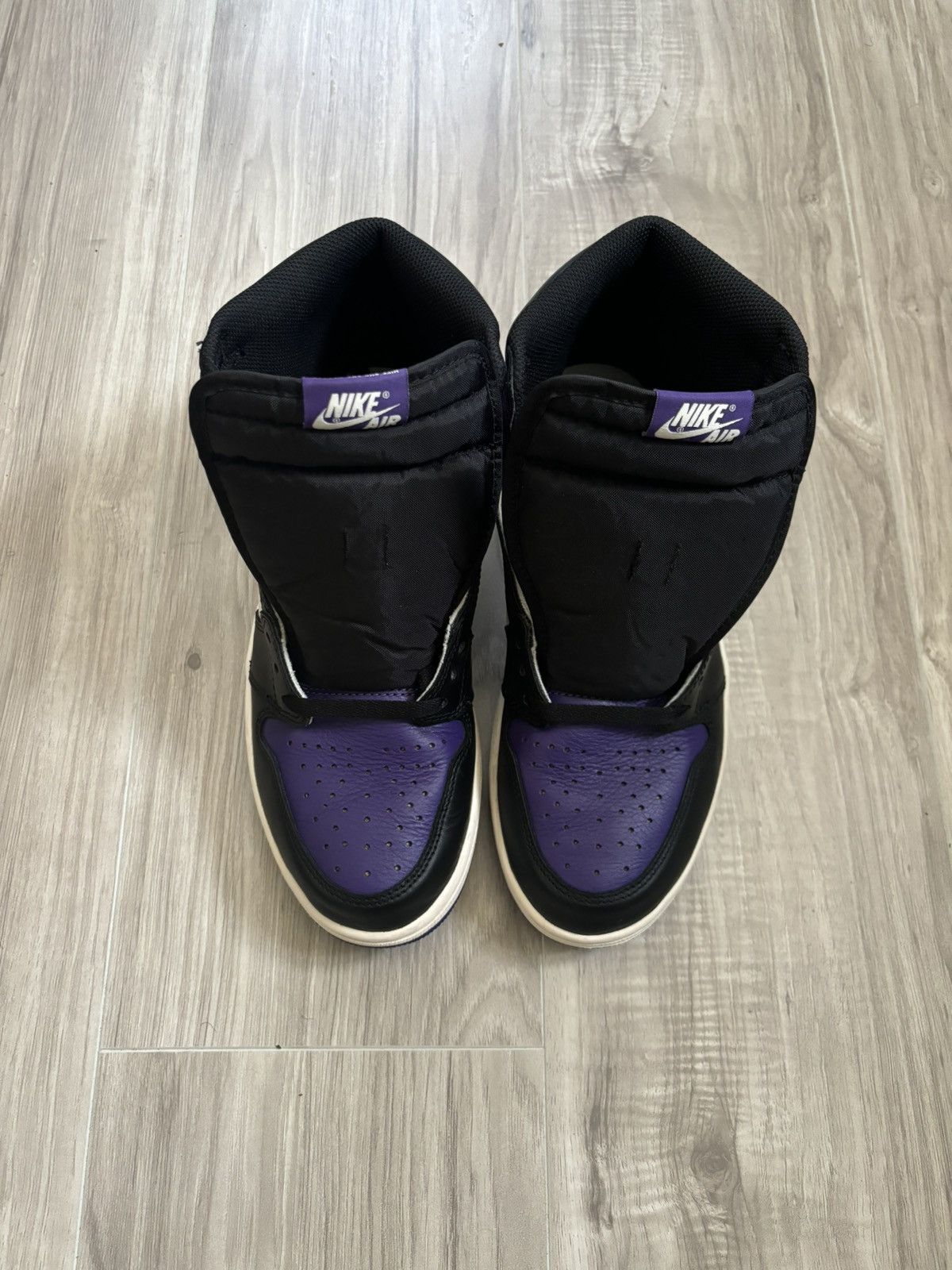 Jordan Brand × Nike Air Jordan 1 Retro High OG 'Court Purple' Size US 10.5 / EU 43-44 - 3 Thumbnail