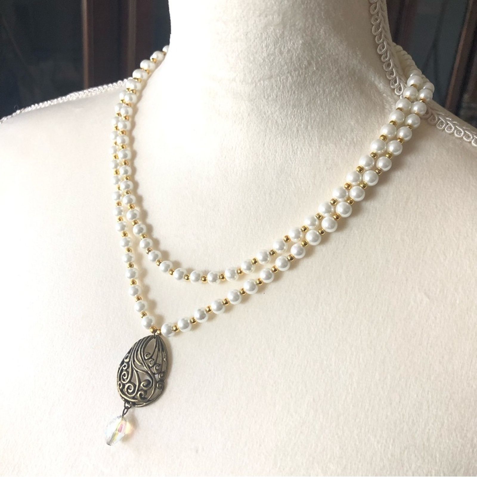 Handmade Handcrafted white Pearl genuine almandine garnet necklace Size ONE SIZE - 1 Thumbnail