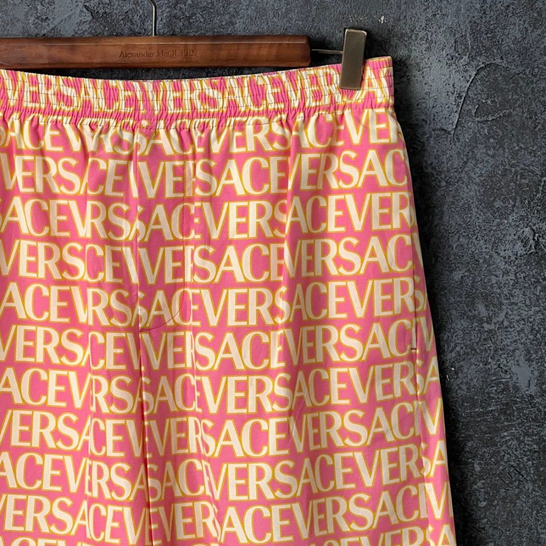 Versace VERSACE all over print elastic waist casual shorts Size 34" / US 12 / IT 48 - 3 Thumbnail