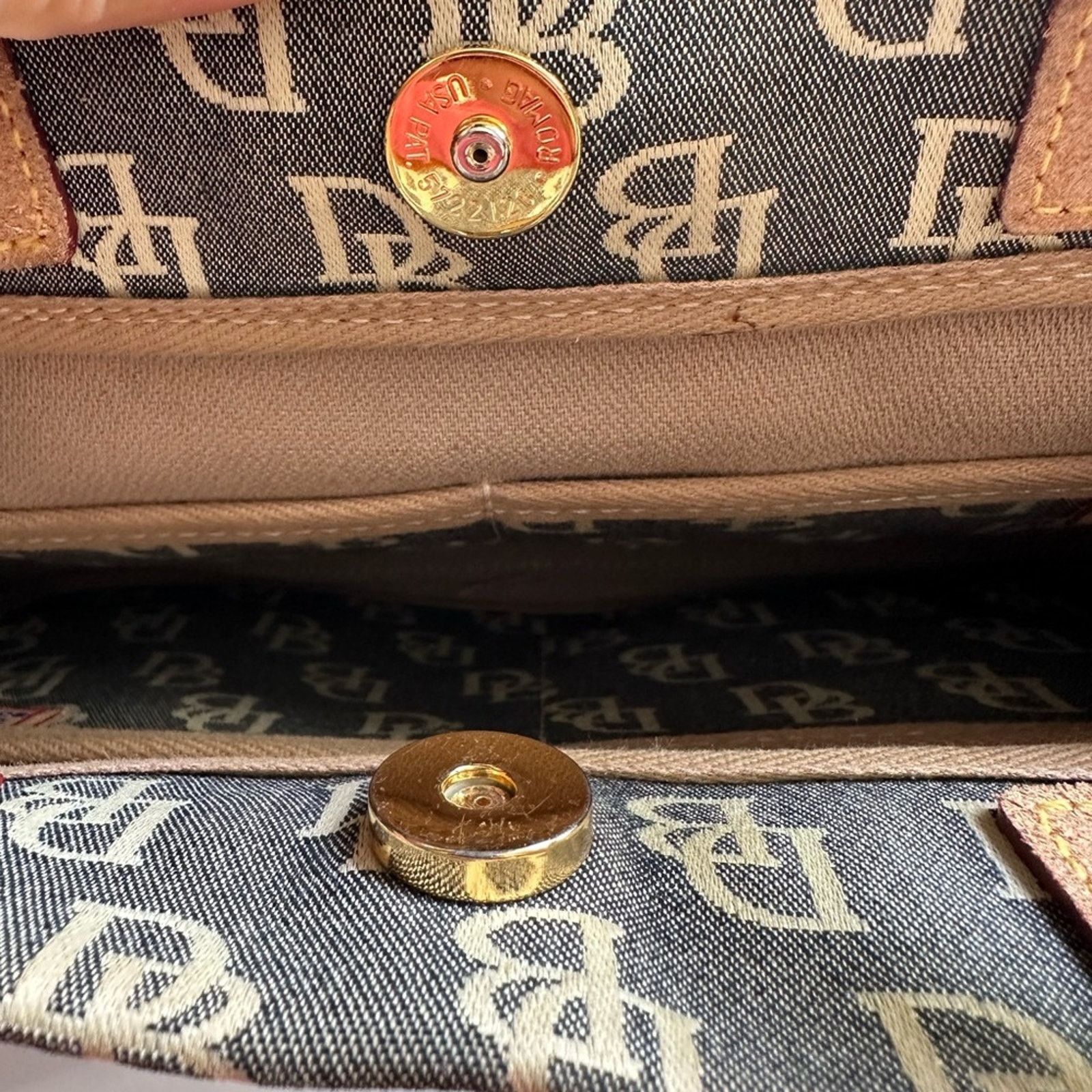 Dooney & Bourke Vintage Dooney & Bourke Authentic Tulip Tassel Tote Bag Size ONE SIZE - 10 Thumbnail