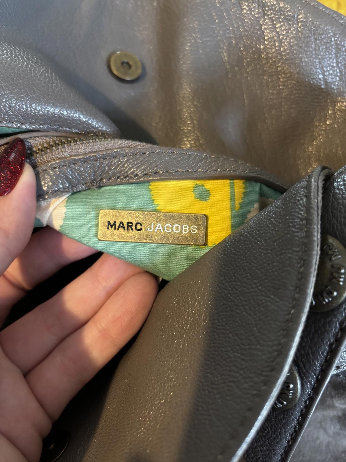 Marc Jacobs Marc Jacobs Charcoal Gray Suede Crossbody Bag Size ONE SIZE - 8 Thumbnail