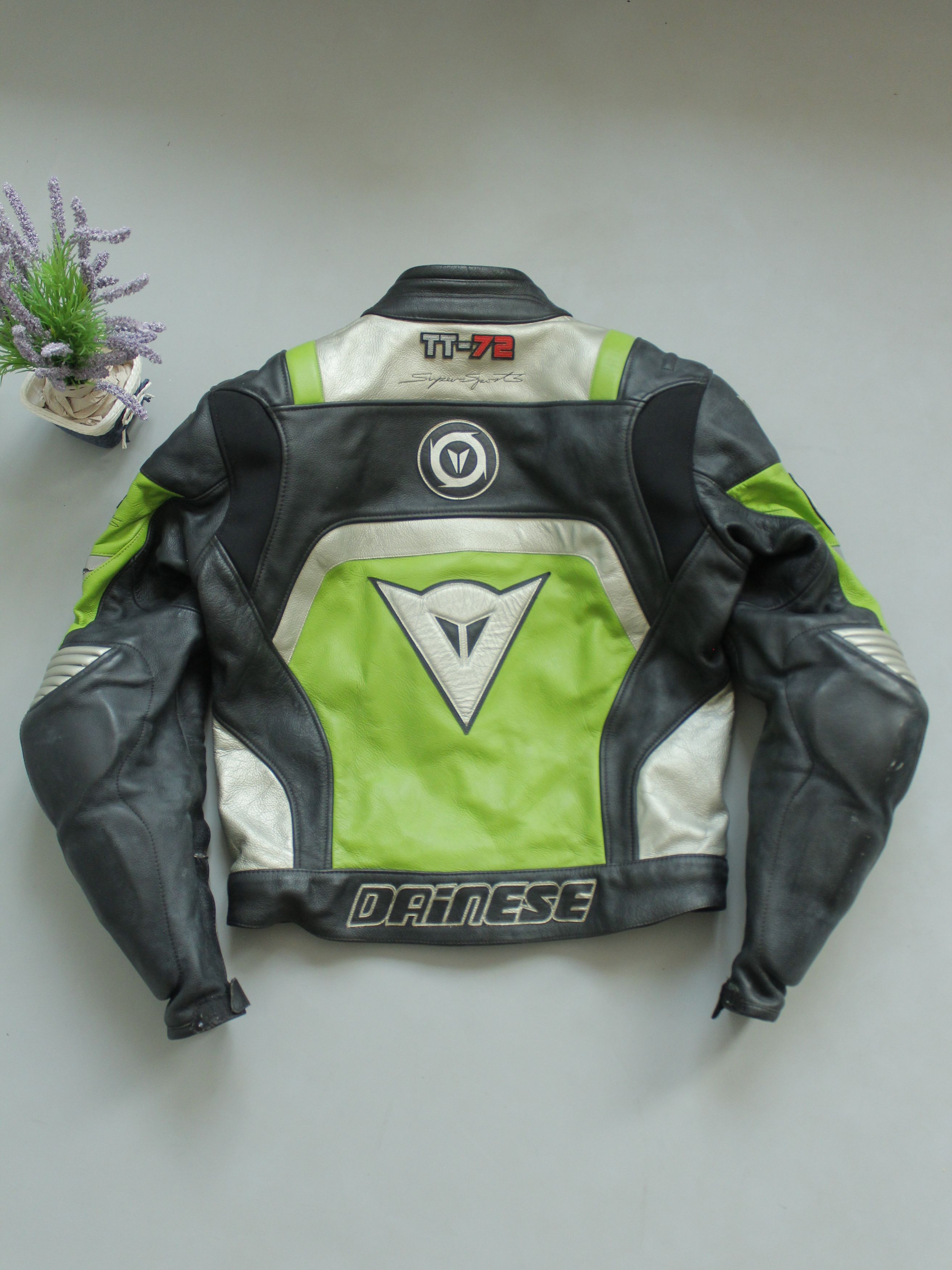 Dainese DAINESE TT-72 LEATHER RACING BIKER JACKET 46 48 Size US S / EU 44-46 / 1 - 1 Thumbnail