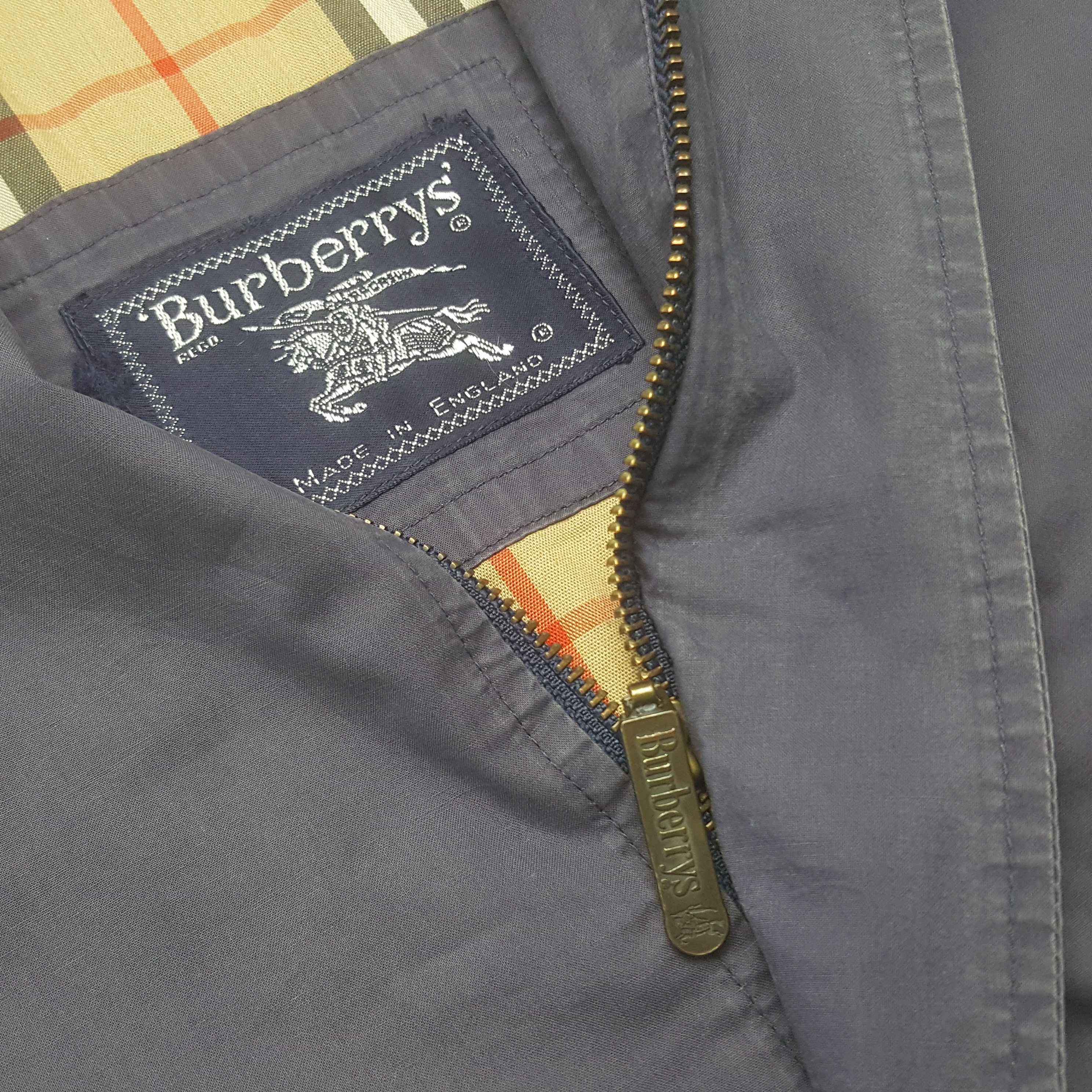 Burberry × Designer × Vintage Vintage Burberrys Zipper Jacket Size US L / EU 52-54 / 3 - 4 Thumbnail