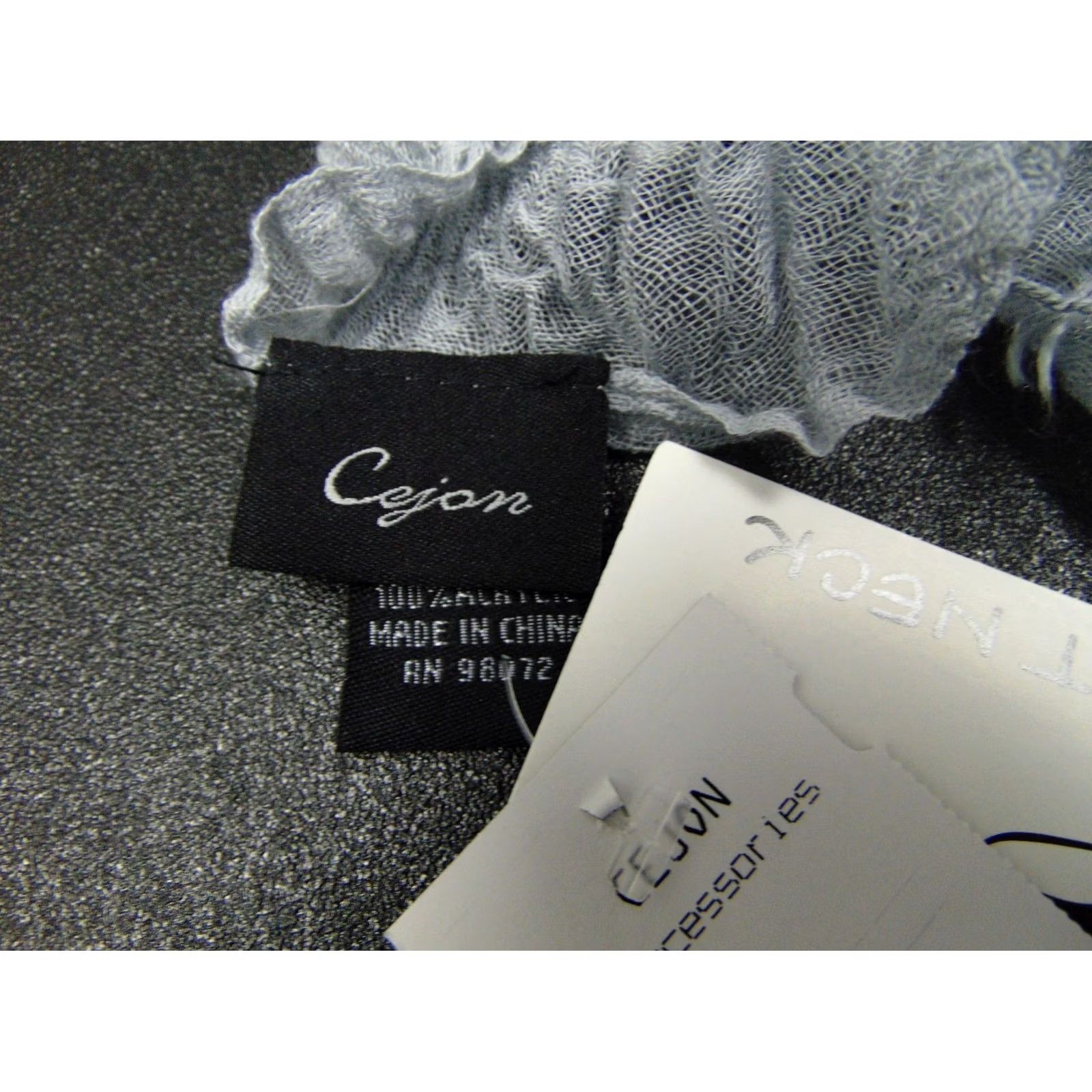 Vintage Cejon Scarf Women Knit Acrylic Fringe Wrap Gray #2094 Size ONE SIZE - 4 Thumbnail