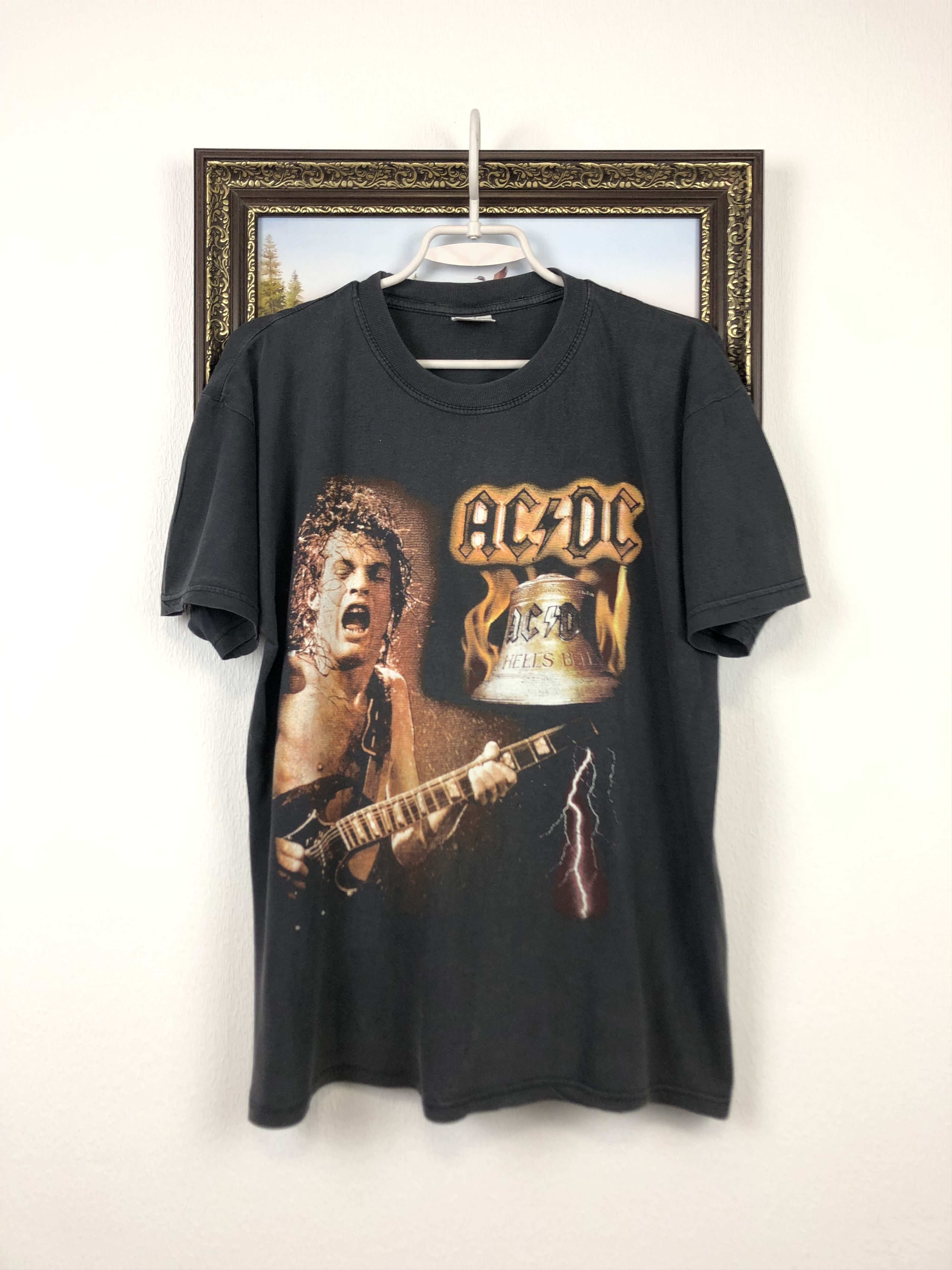 Band Tees Vintage AC/DC Hell's Bells Tee Band Shirt Rare Hype Rare Size US M / EU 48-50 / 2 - 1 Thumbnail