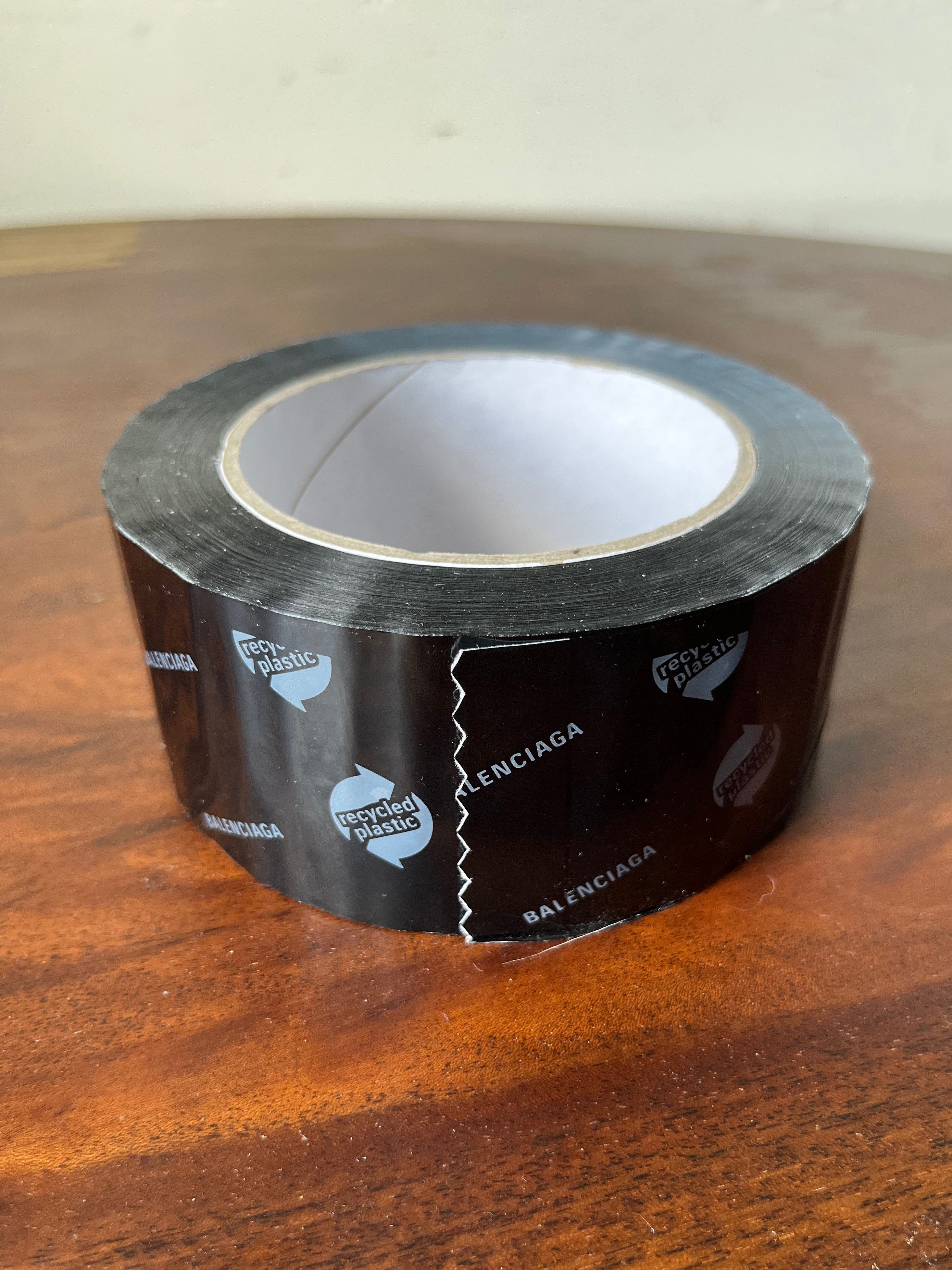 Balenciaga Balenciaga FW22 black packing tape object Size ONE SIZE - 1 Thumbnail