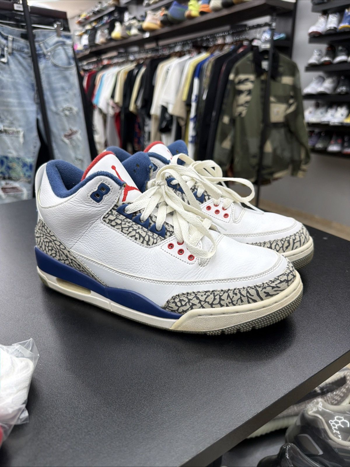 Jordan Brand Nike Air Jordan 3 Retro True Blue White Blue Red 2016 9.5 Size US 10 / EU 43 - 20 Thumbnail