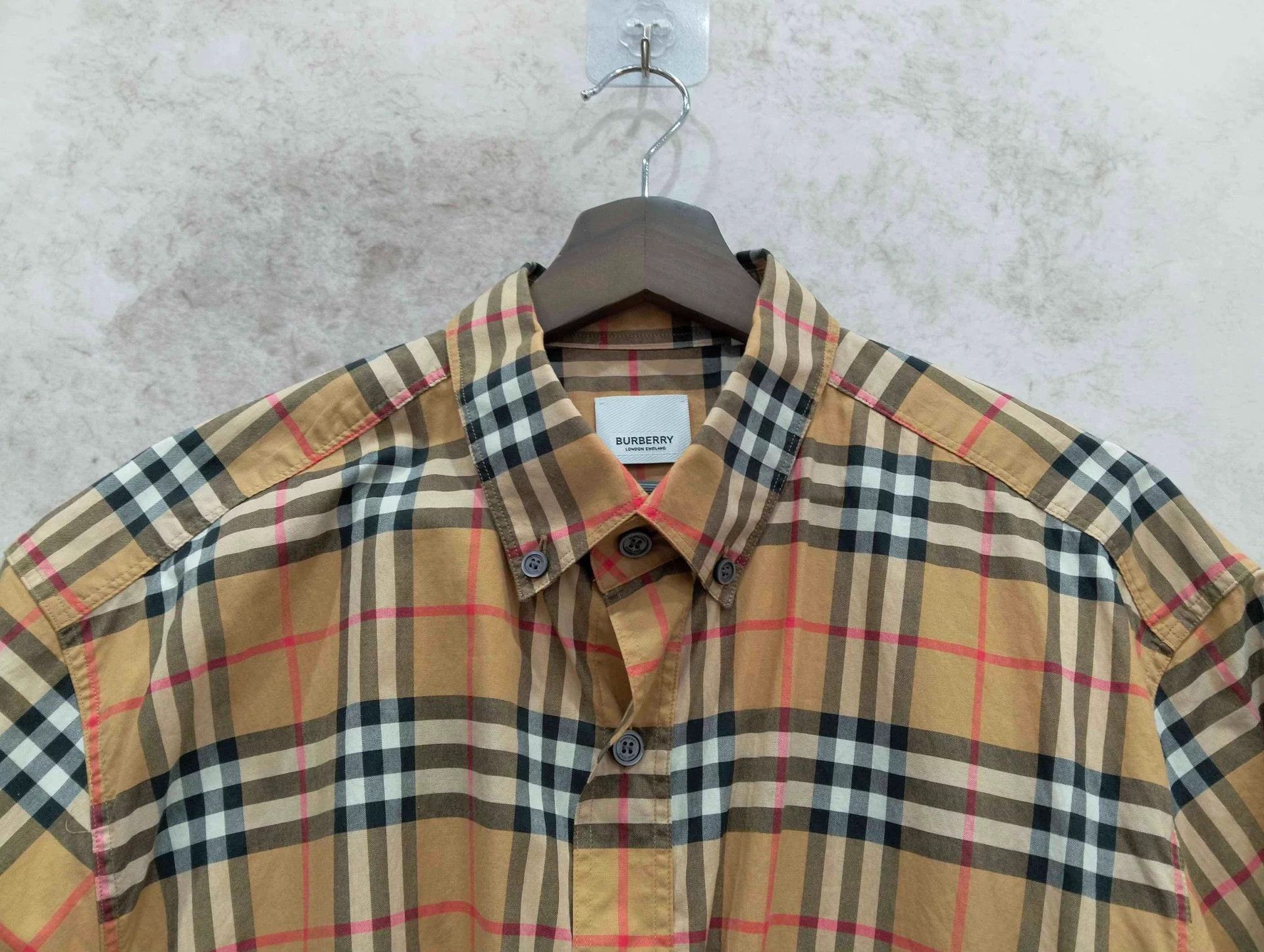 Burberry BURBERRY XL SHIRT Size US XL / EU 56 / 4 - 7 Thumbnail