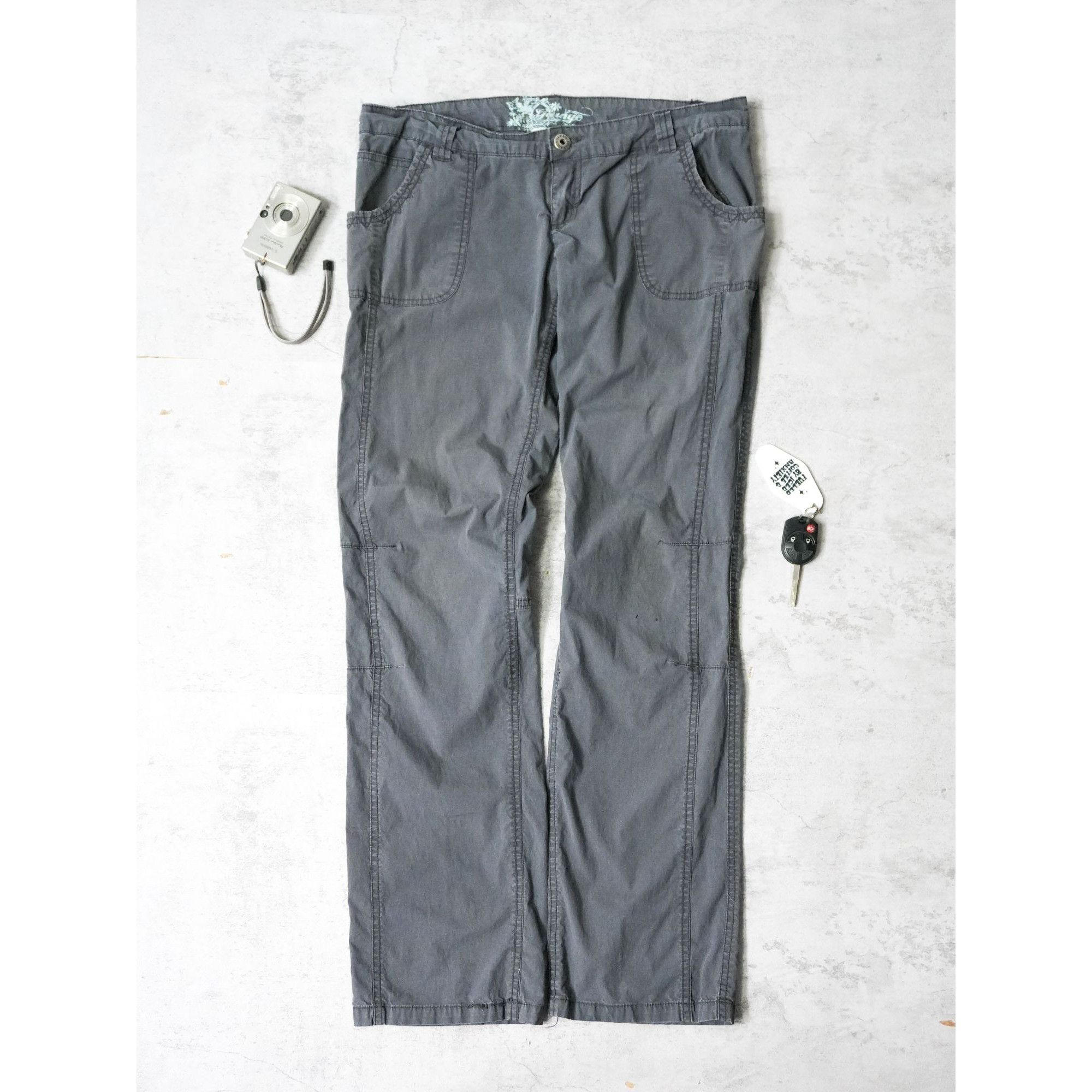 Other Y2k Gray Low Rise Cargo Pants Size US 34 / EU 50 - 1 Thumbnail