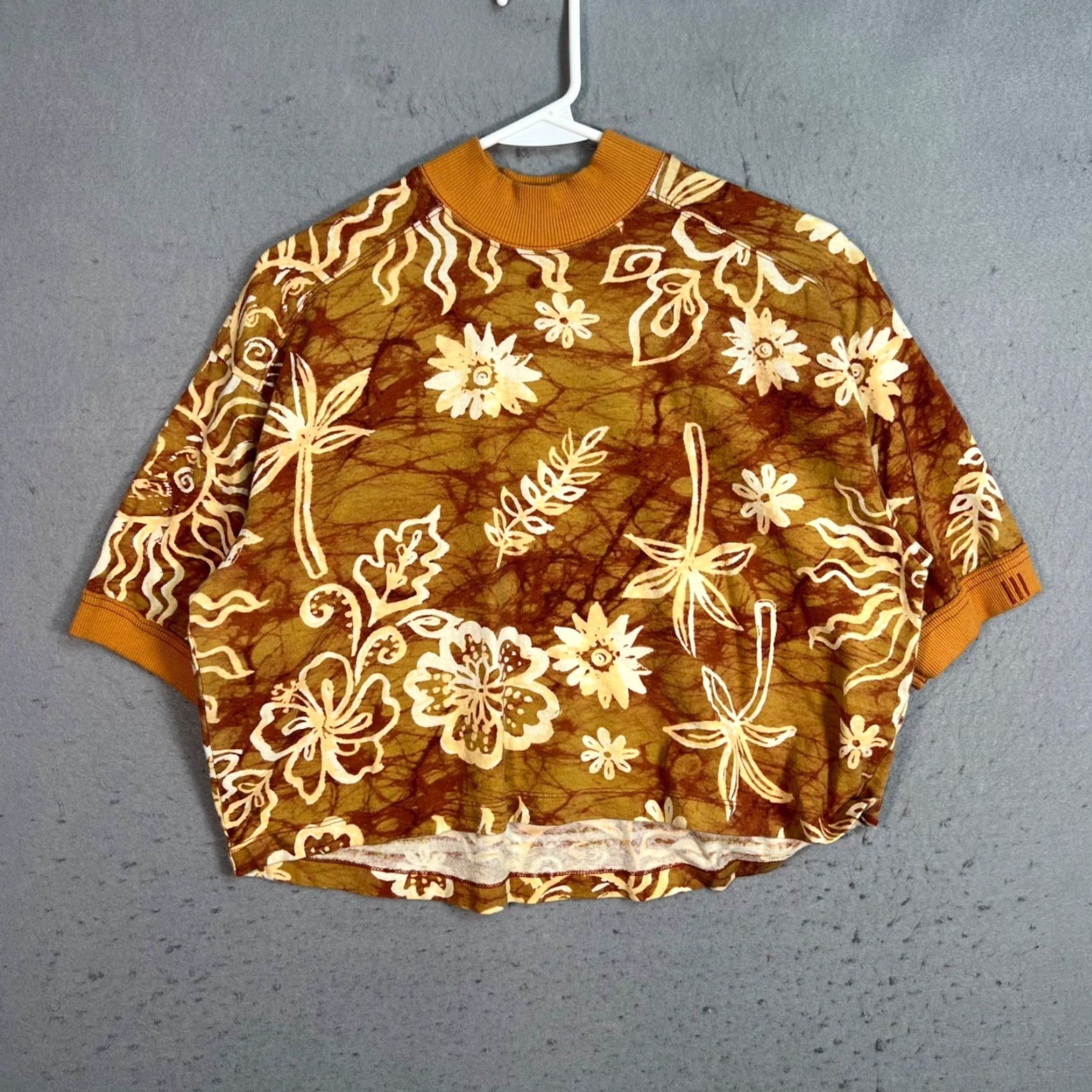 Bdg BDG Urban Outfitters Small Tropical Print Crop Top Short Sleeve Cotton Shirt Womens Shirt Cropped Mock Neck Brown Size S / US 4 / IT 40 - 2 Thumbnail