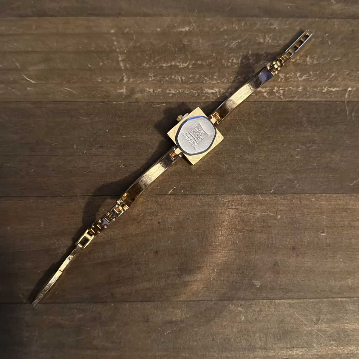 Vintage Vintage Yves Rocher gold tone crystal watch Size ONE SIZE - 6 Thumbnail