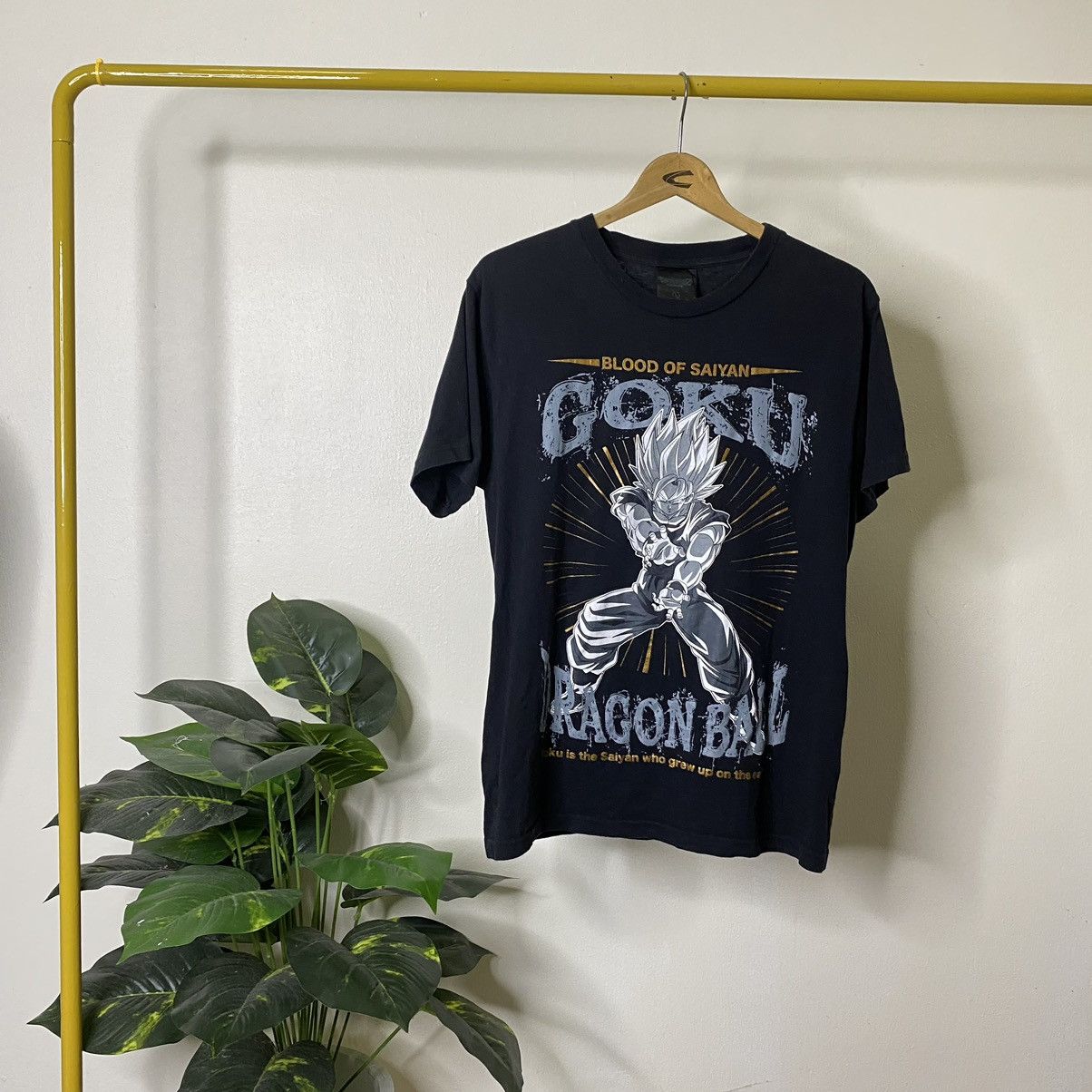 Anime × Japanese Brand × Vintage Vintage Anime Dragon Ball Goku Blood Of Saiyan T Shirt Size US M / EU 48-50 / 2 - 1 Thumbnail