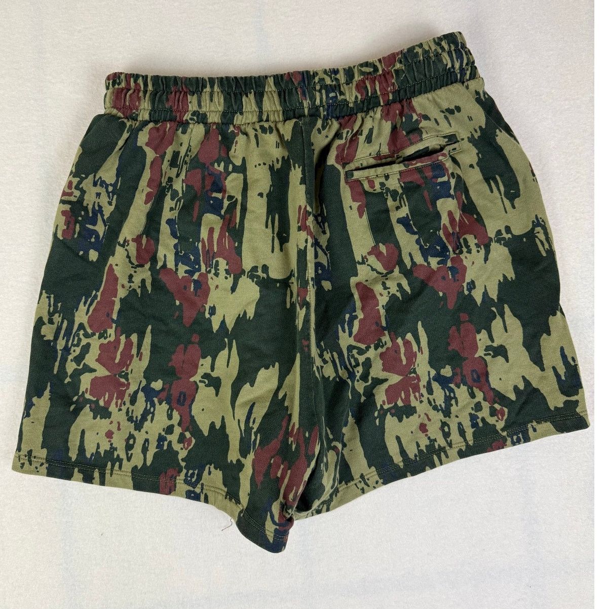 Gymshark Gymshark Women's Graphic Camo Shorts - Size M - Excellent Size 30" / US 8 / IT 44 - 9 Thumbnail