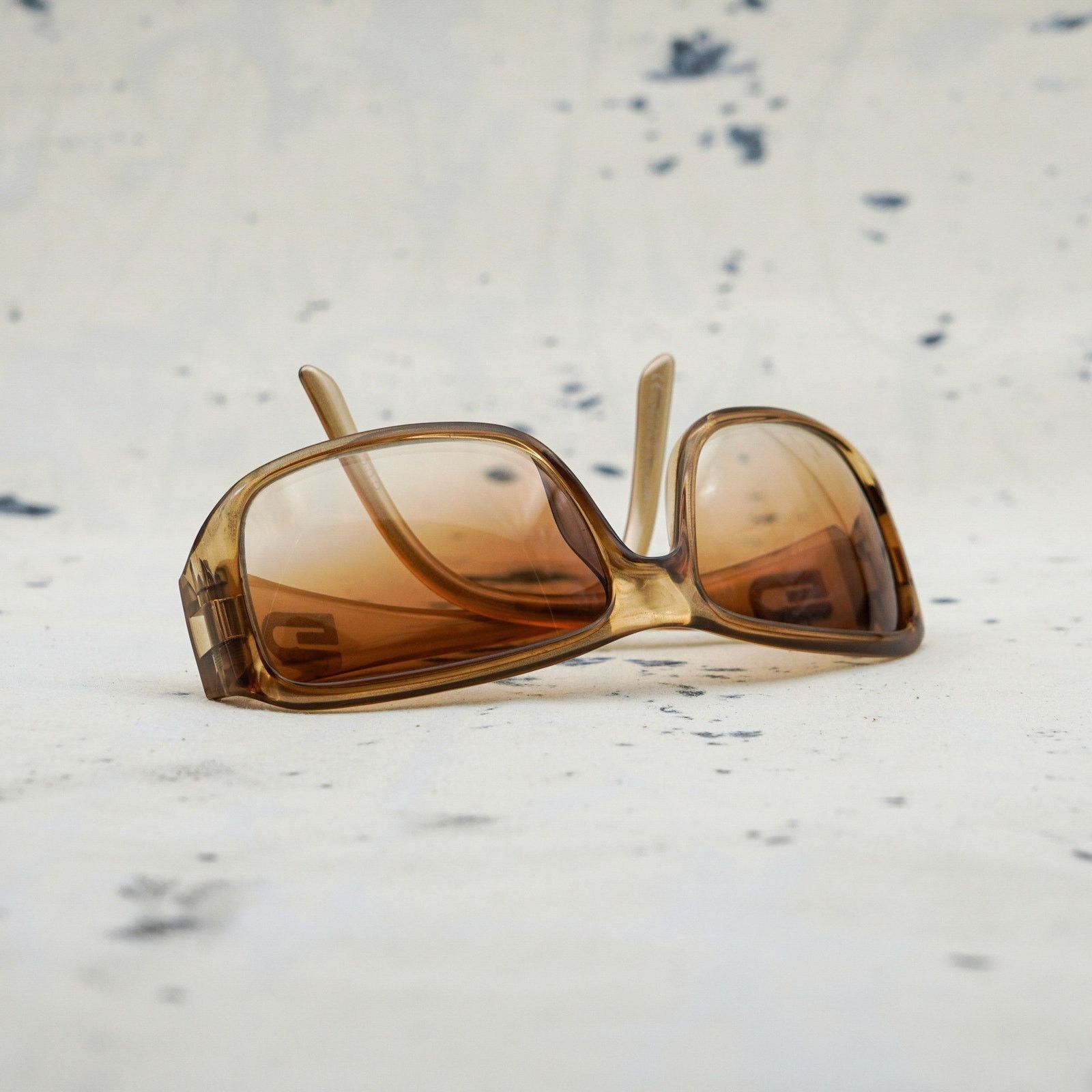 Gucci Vintage gucci amber gradient gg logo rectangular sunglasses Size ONE SIZE - 7 Thumbnail