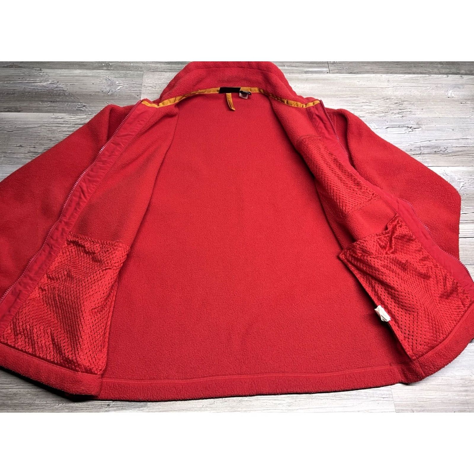 Patagonia VINTAGE Patagonia Synchilla Fleece Zip Up Jacket Made in USA Red Adult Sz Large Mens Jacket Retro 90s Full Zip Size US L / EU 52-54 / 3 - 3 Thumbnail