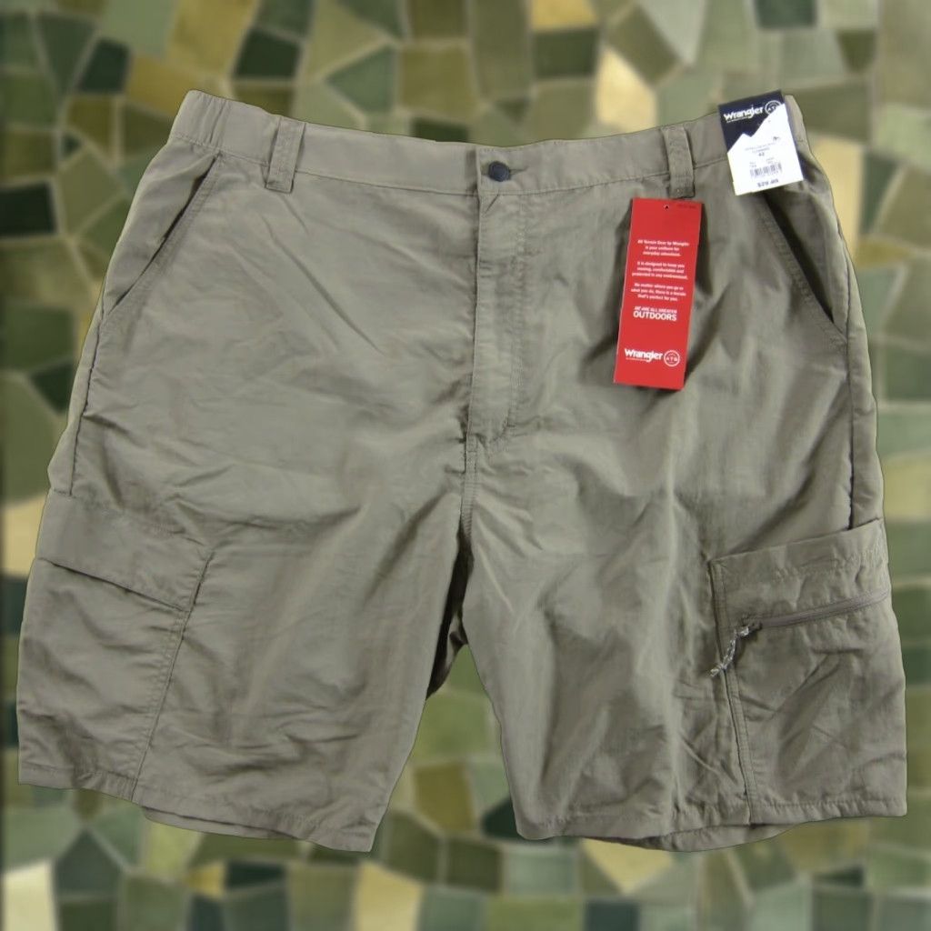 Wrangler Wrangler Cargo Shorts 2 Pair NWT 100% Nylon Brown Beige Pocket Peak Men Size 42 Size US 42 / EU 58 - 1 Thumbnail