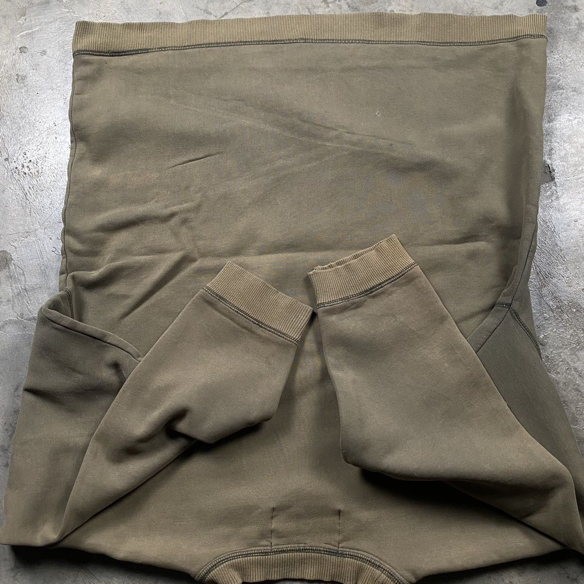 Abercrombie & Fitch × Vintage y2k Abercrombie&Fitch Distressed Boxy Crewneck Size US L / EU 52-54 / 3 - 9 Thumbnail