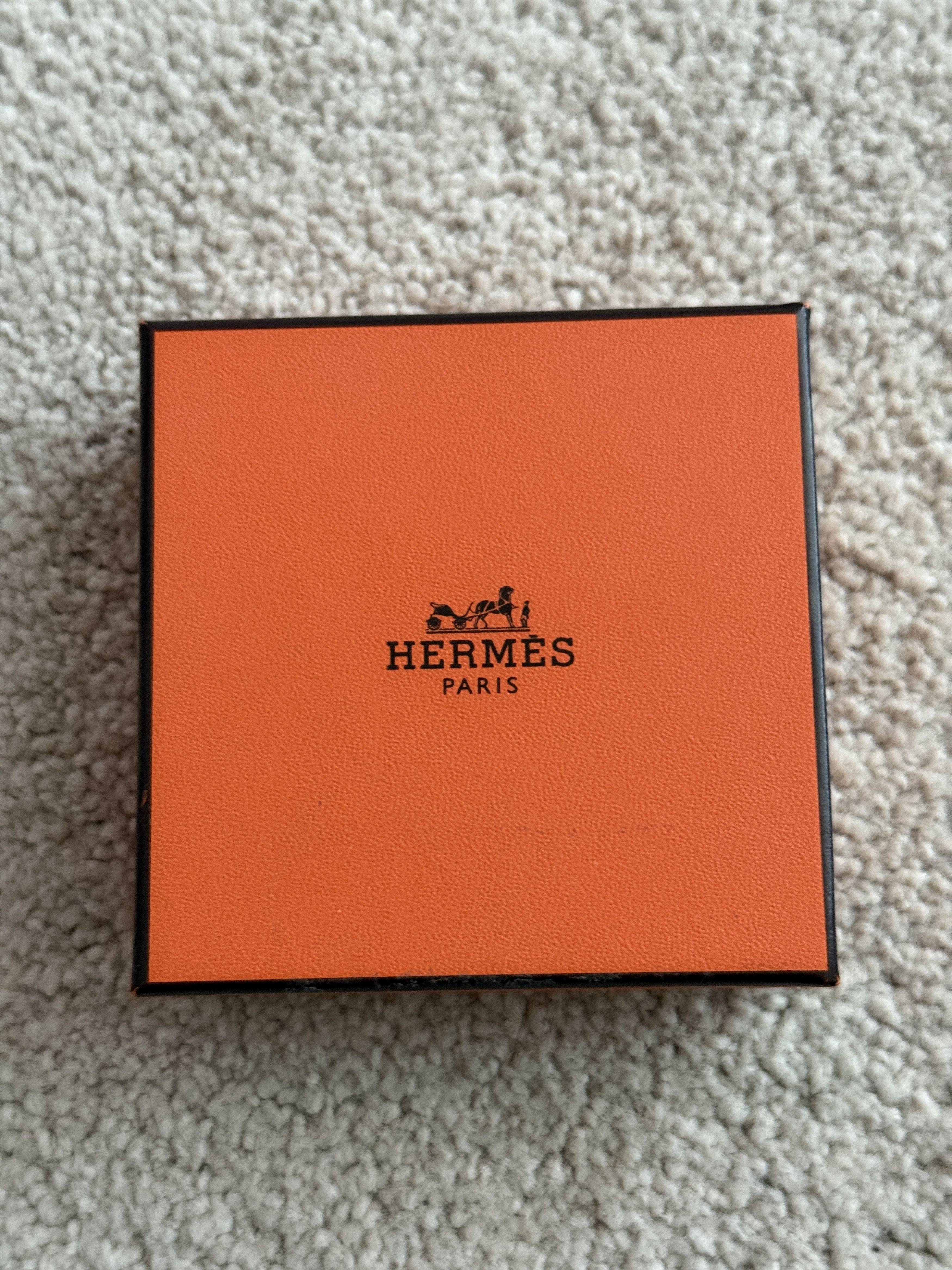 Hermes Authentic Hermes Large Gift Box - 3.5x 3.5inches Size ONE SIZE - 1 Thumbnail