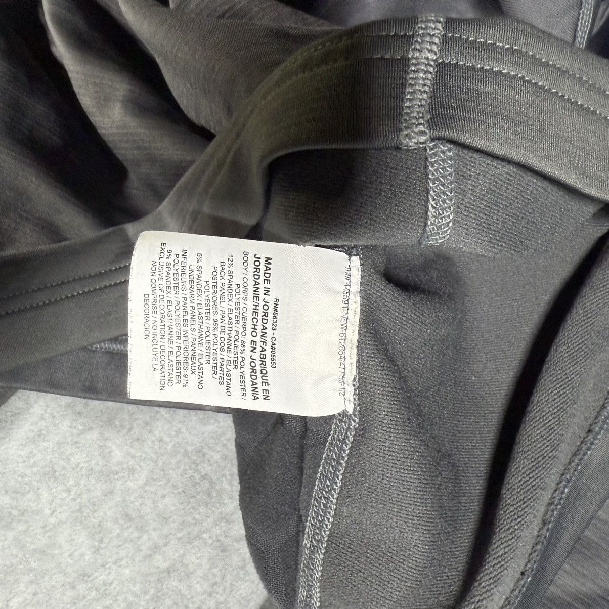 Nike Nike pro men’s gray fit embroidered workout sweatshirt Size US XL / EU 56 / 4 - 7 Thumbnail