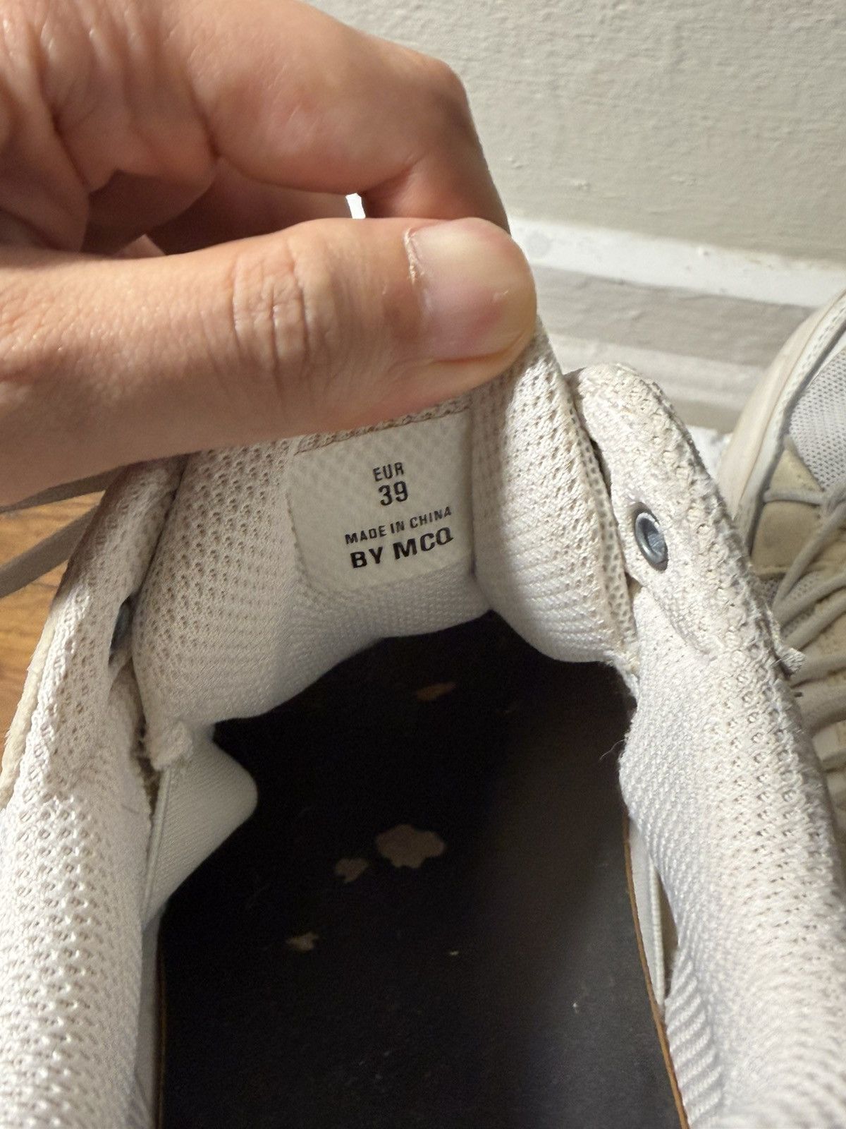 MCQ MCQ Aratana Sneakers White / Cream EU 39 / US W 8.5 Size US 6 / EU 39 - 3 Thumbnail