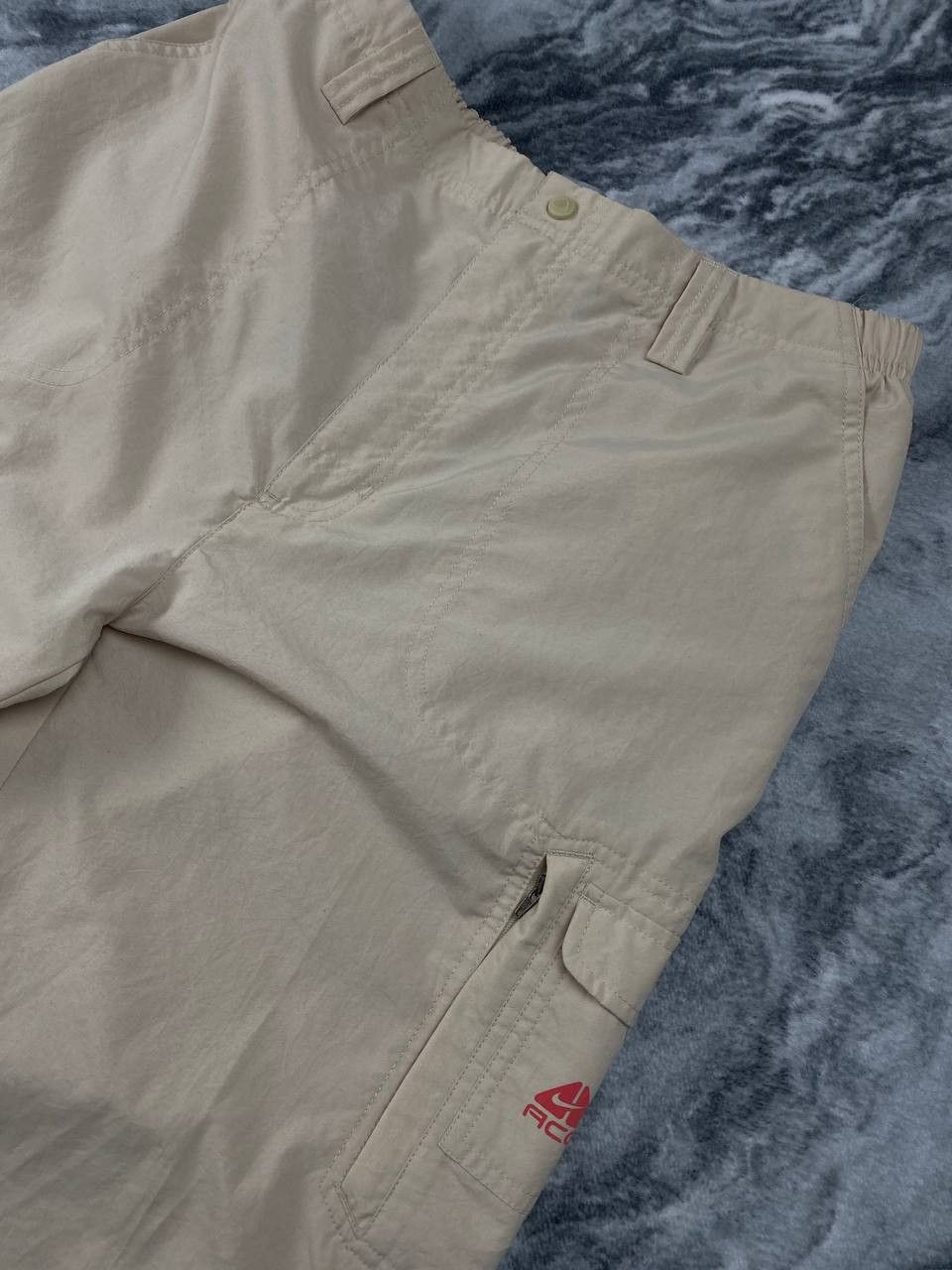 Nike ACG Vintage Nike ACG Cargo Baggy Pants Y2K Men Size L Beige Size US 34 / EU 50 - 4 Thumbnail