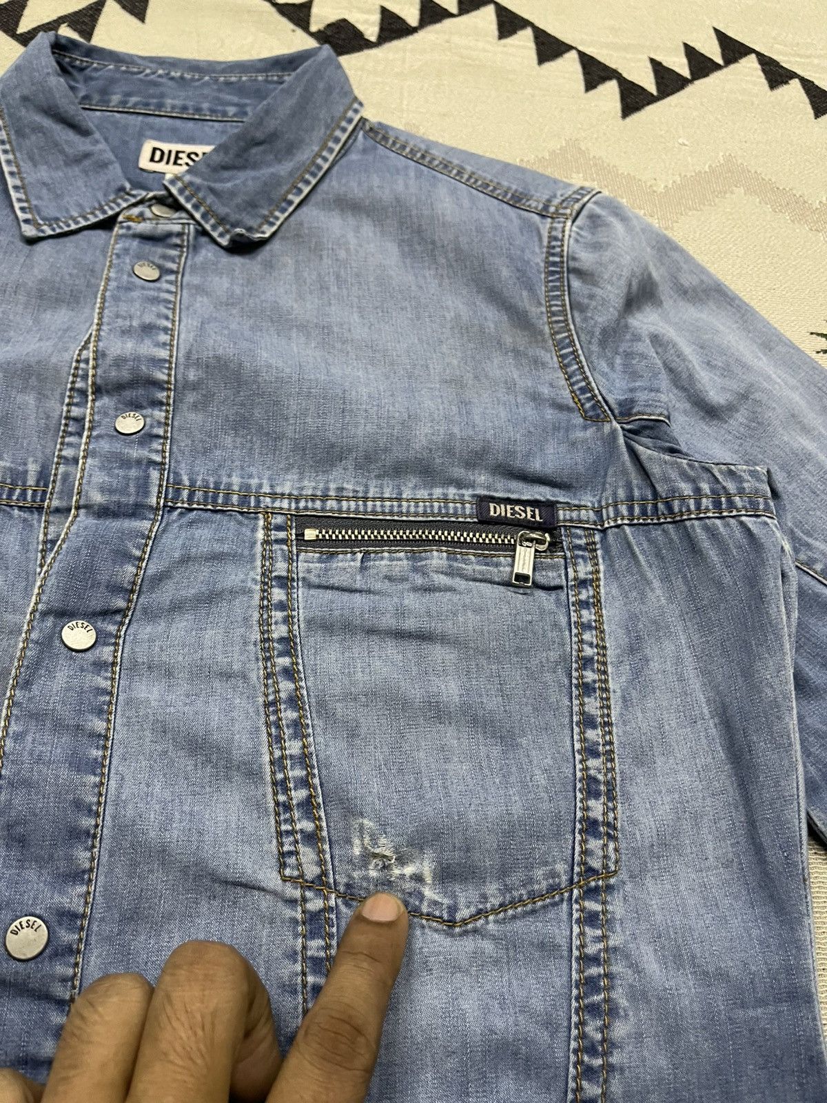 Diesel 2000s DIESEL BLUE DENIM BLOUSE WESTERN SNAP BUTTON SHIRT Size S / US 4 / IT 40 - 9 Thumbnail