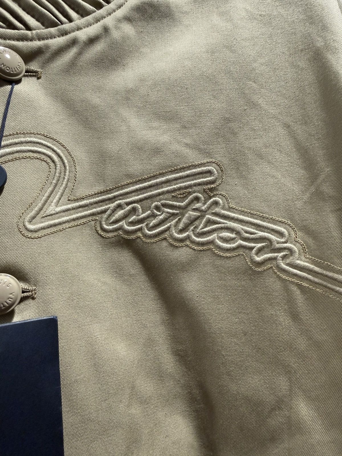 Louis Vuitton Louis Vuitton Beige Embroidered Logo Baseball Jacket Size US M / EU 48-50 / 2 - 4 Thumbnail