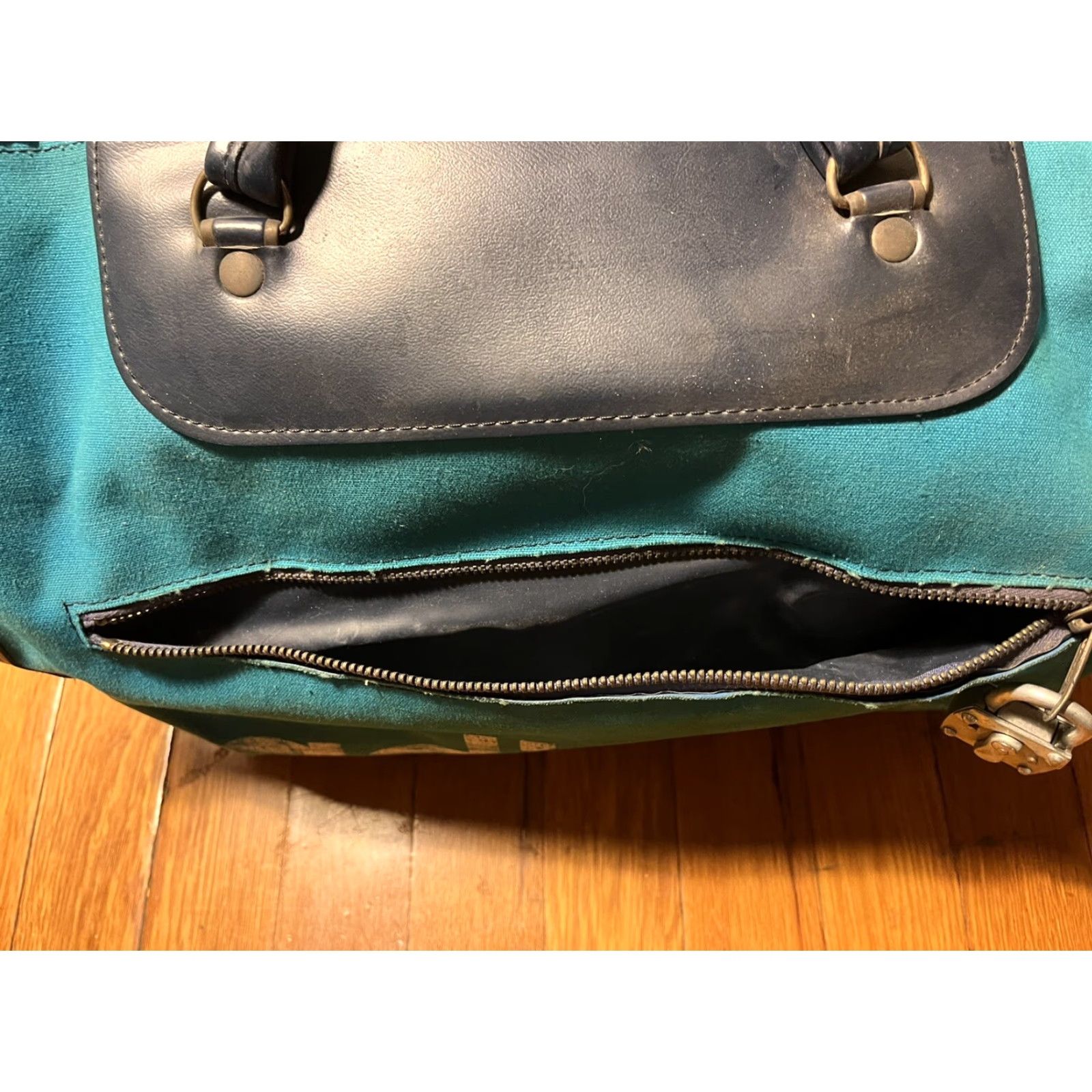 Adidas VINTAGE Adidas Gym Duffle Bag Blue Black 70s Satchel Canvas Sportswear/Beach Unisex Adult Duffle Bag Bag? Size ONE SIZE - 7 Thumbnail