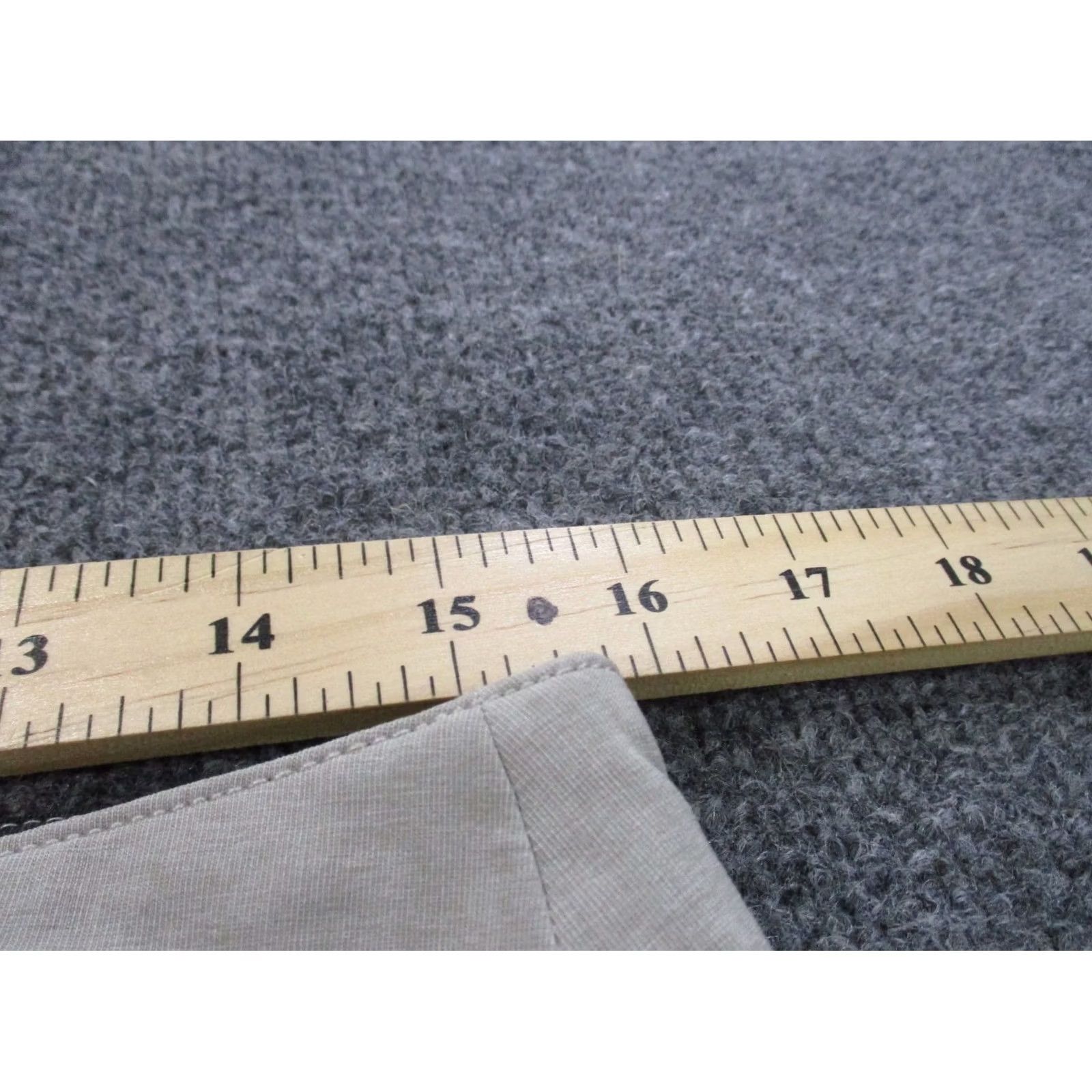 Vuori Vuori Pants Men 30 Beige Chino Everyday Casual Regular Fit 31in Inseam Beige Vuori Pants Mens Chino 30 Shirt? Size US 30 / EU 46 - 6 Thumbnail