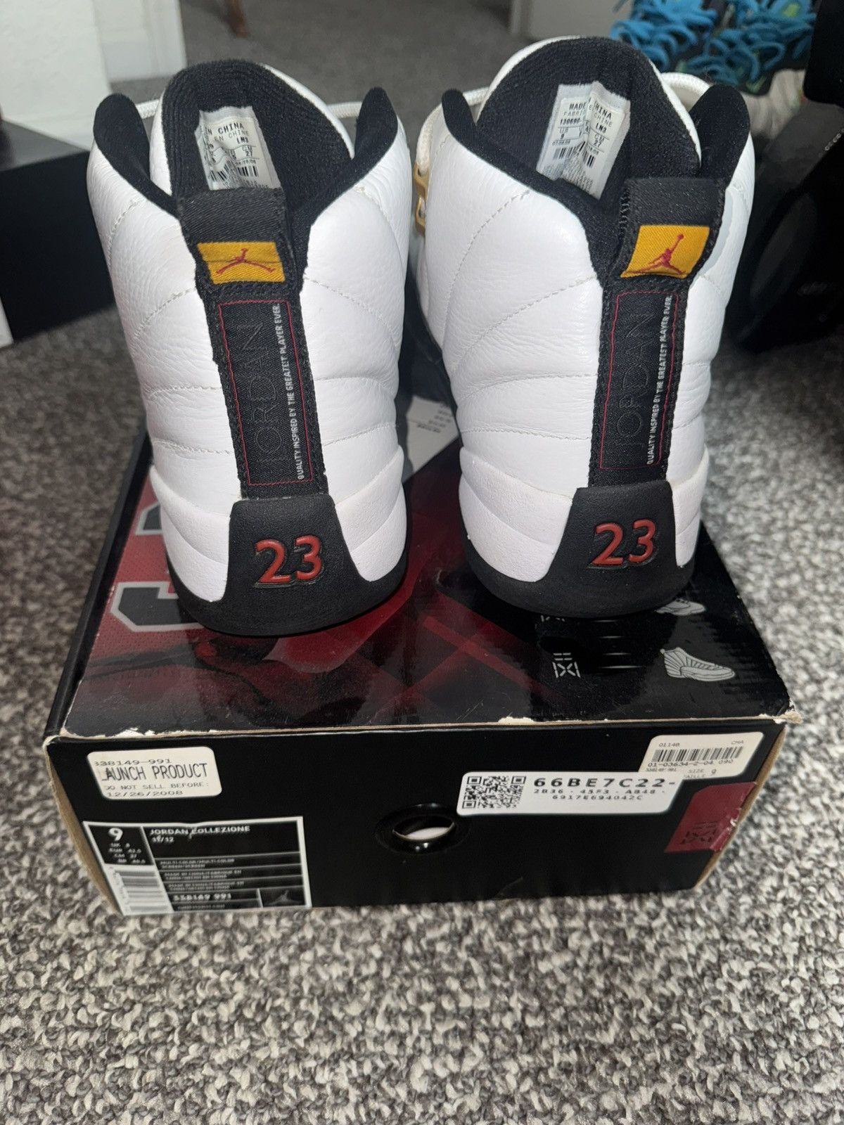 Jordan Brand Jordan 12 Retro CDP Taxi 2008 Size US 9 / EU 42 - 4 Thumbnail