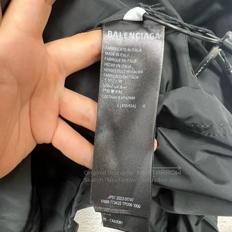 Balenciaga Balenciaga Letter Logo Printed Round Neck Button Long Slee Size US L / EU 52-54 / 3 - 5 Thumbnail