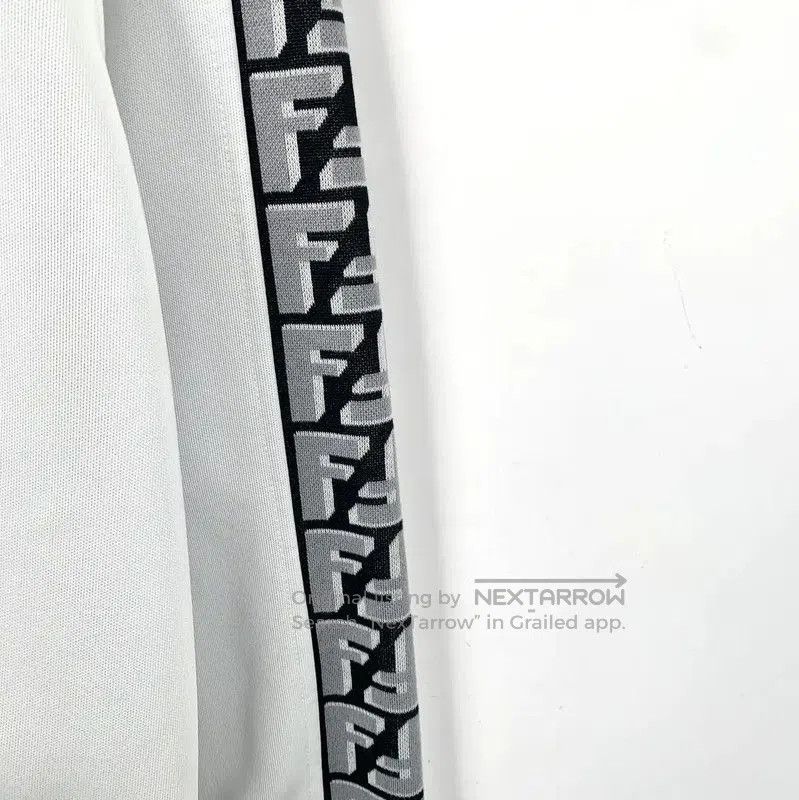 Fendi Fendi White Women's Sweatshirt Size XS . Size XS / US 0-2 / IT 36-38 - 4 Thumbnail