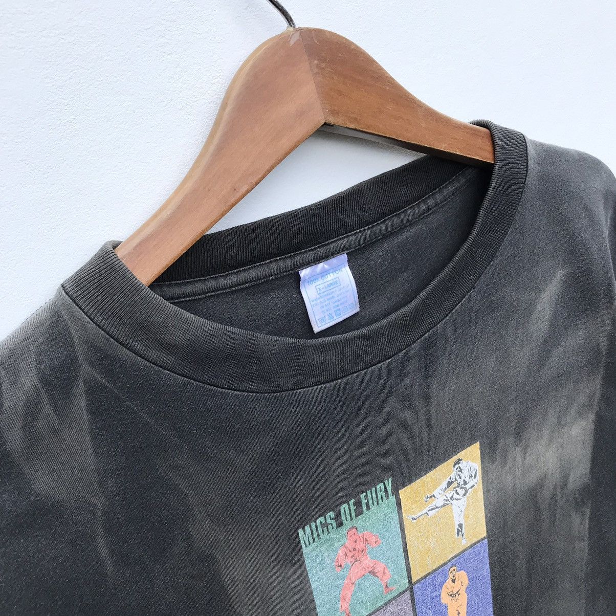 Band Tees 🔥Distressed🔥Vintage 1993 Beastie Boys Mics Of Fury Rap Tees Size US L / EU 52-54 / 3 - 9 Thumbnail