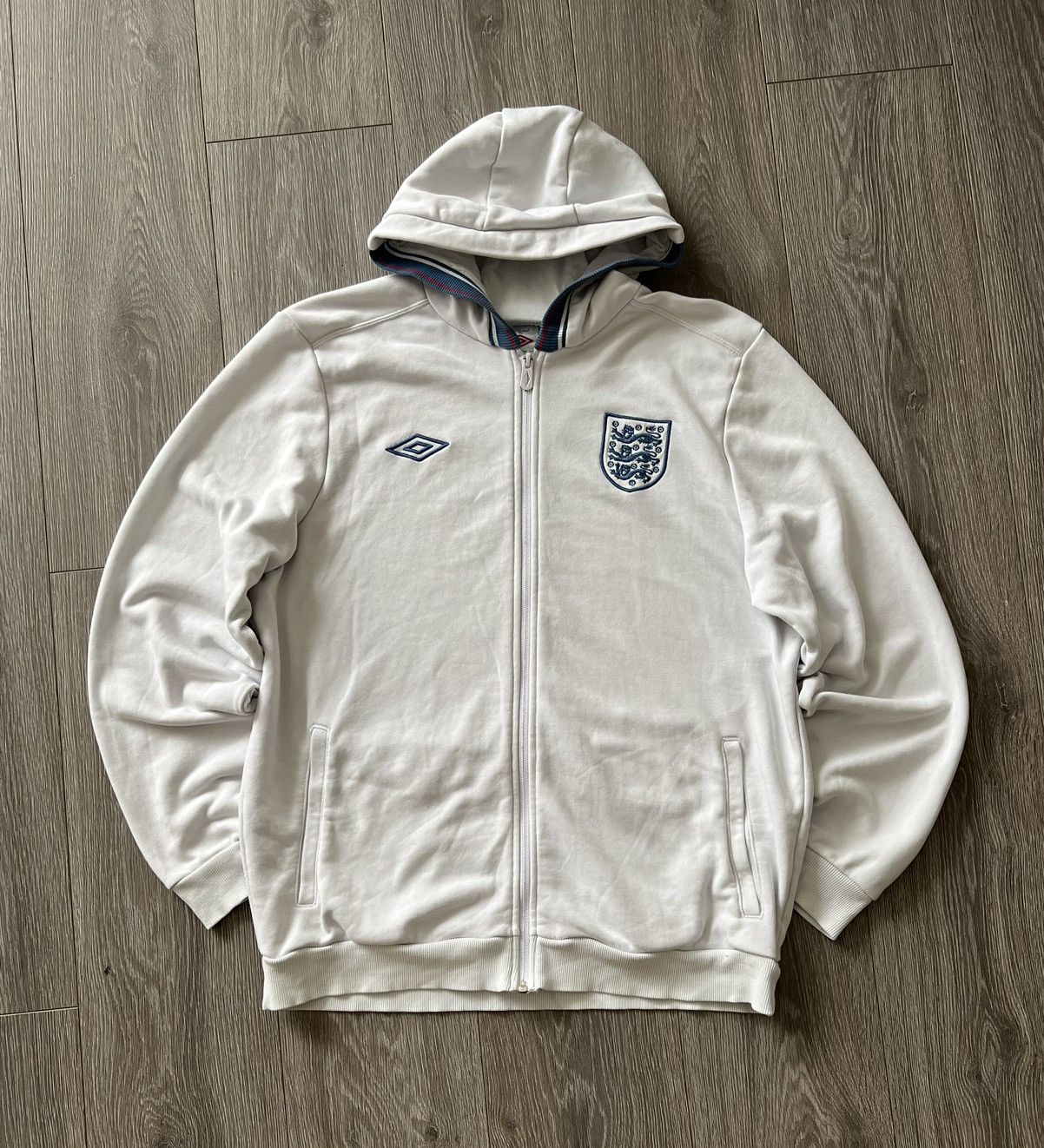 Umbro × Vintage Vintage Umbro England Football Hoodie Soccer Jersey Size US XL / EU 56 / 4 - 1 Thumbnail