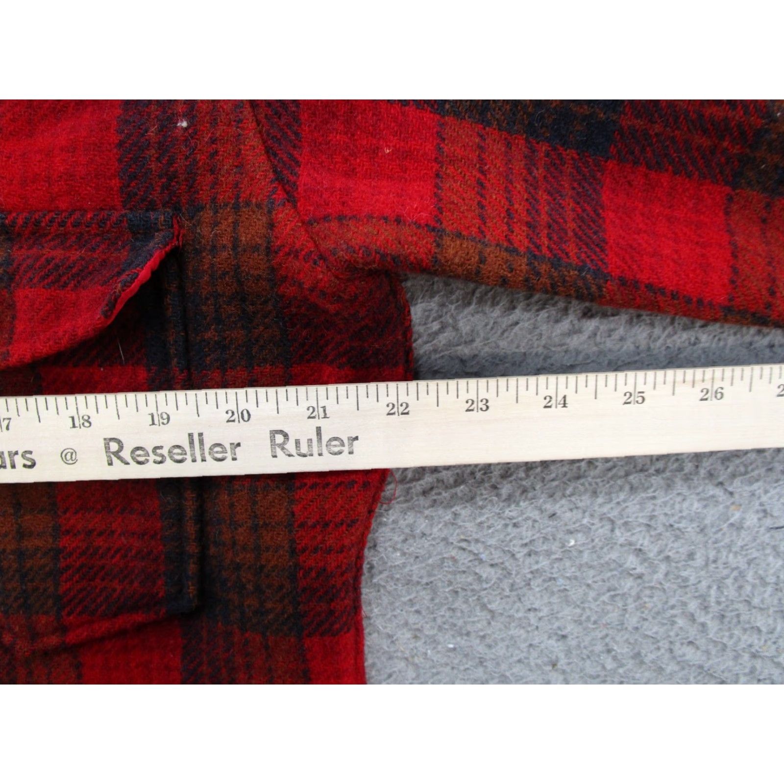 Pendleton VINTAGE Pendleton Wool Jacket Shirt Shacket Plaid Mens Size L Outdoors Camping Size US L / EU 52-54 / 3 - 4 Thumbnail
