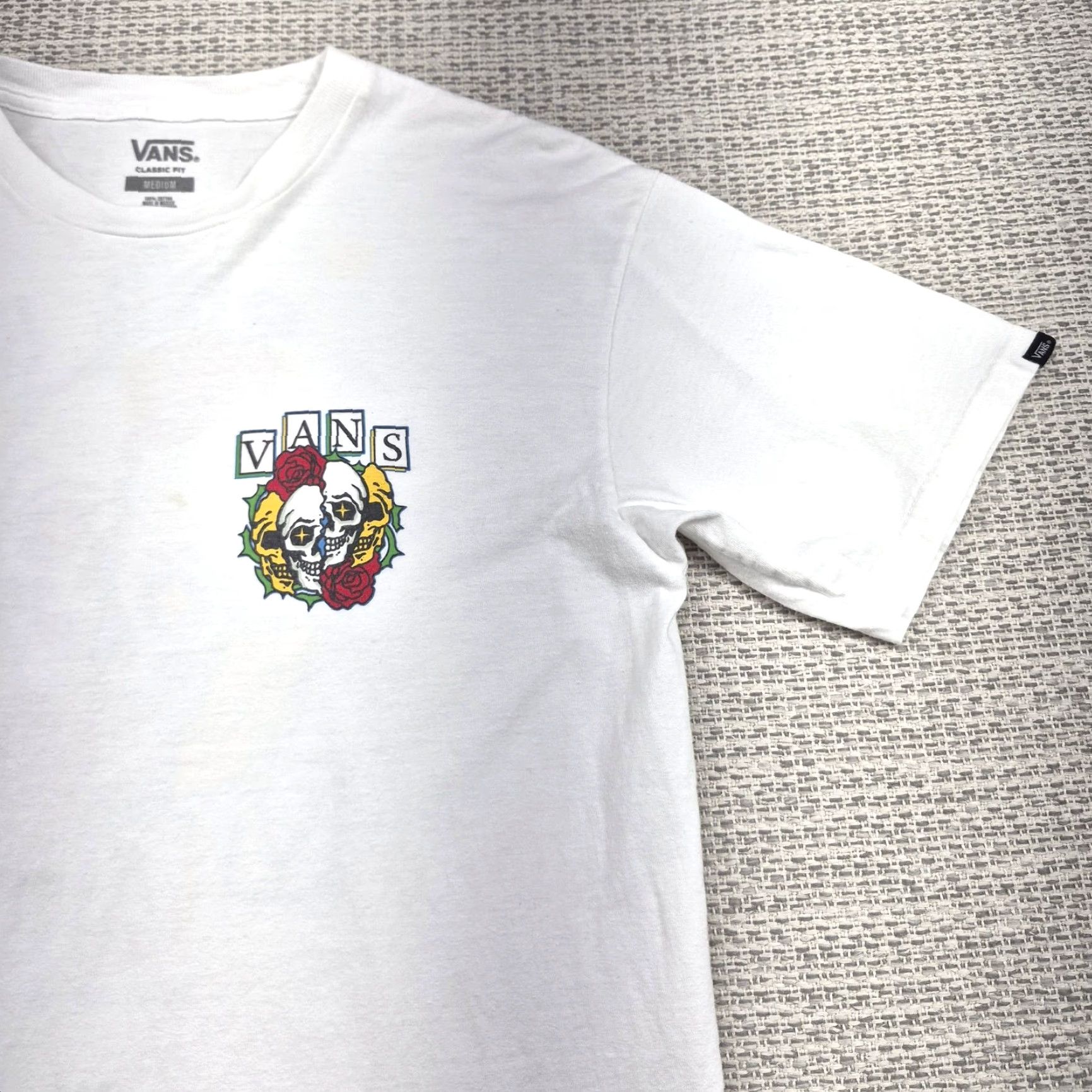 Vans **Off The Wall Skull Rose Vans Mens White Medium Graphic Tee** User: **White Medium Off The Wall Skull Rose Vans Mens Graphic Tee** Size US M / EU 48-50 / 2 - 4 Thumbnail