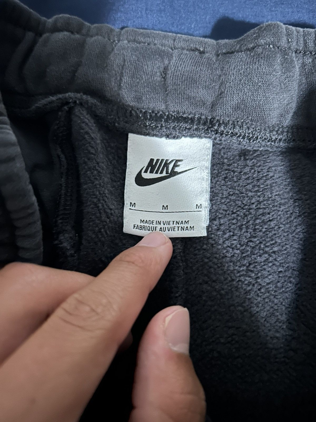Nike black/white nike sweats Size US 34 / EU 50 - 4 Thumbnail