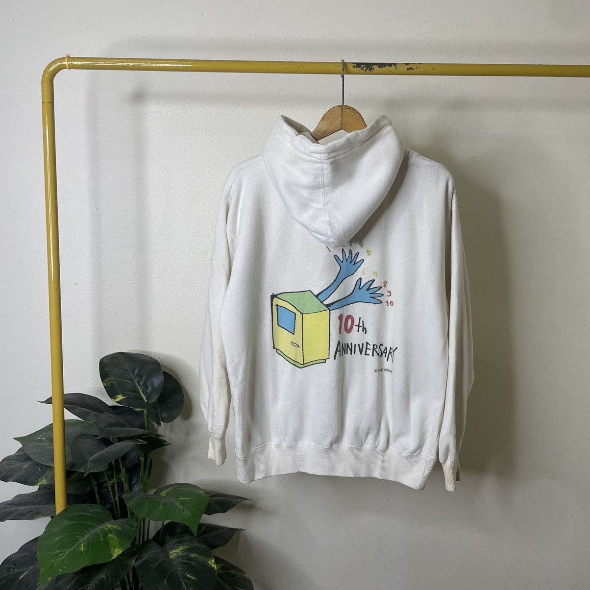 Apple Vintage Katsuhiko Hibino Artwork Macintosh 10th Anniversary Size US M / EU 48-50 / 2 - 1 Thumbnail