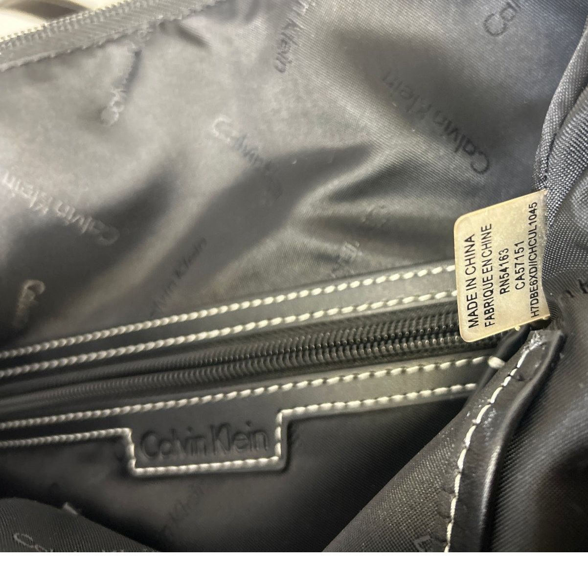 Calvin Klein Calvin Klein Womens Faux Leather Vinyl Shoulder Hand Bag Size ONE SIZE - 4 Thumbnail