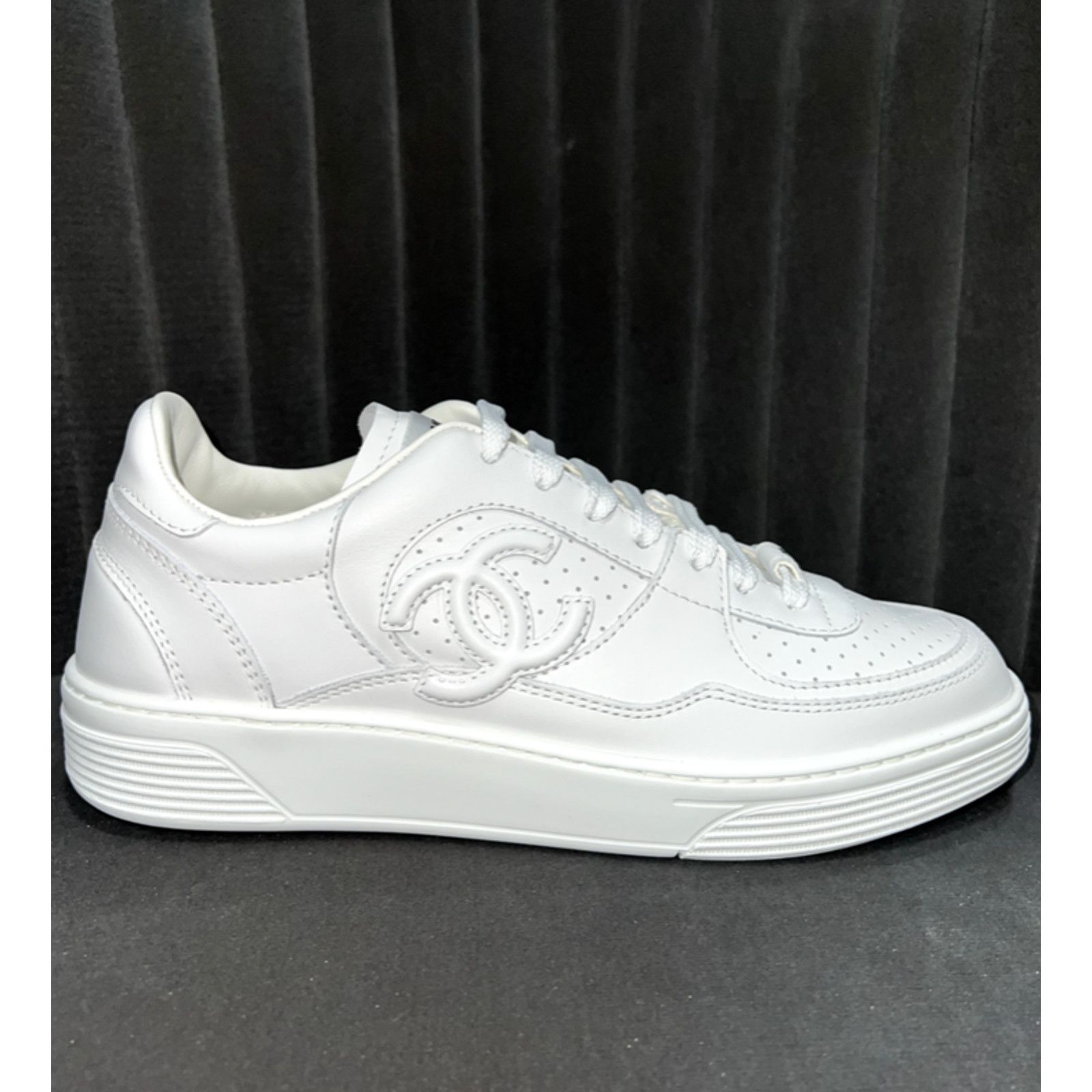 Chanel 23A Calfskin CC Logo Tie Flat Runner Trainer Sneaker 36 Size US 6 / IT 36 - 2 Thumbnail