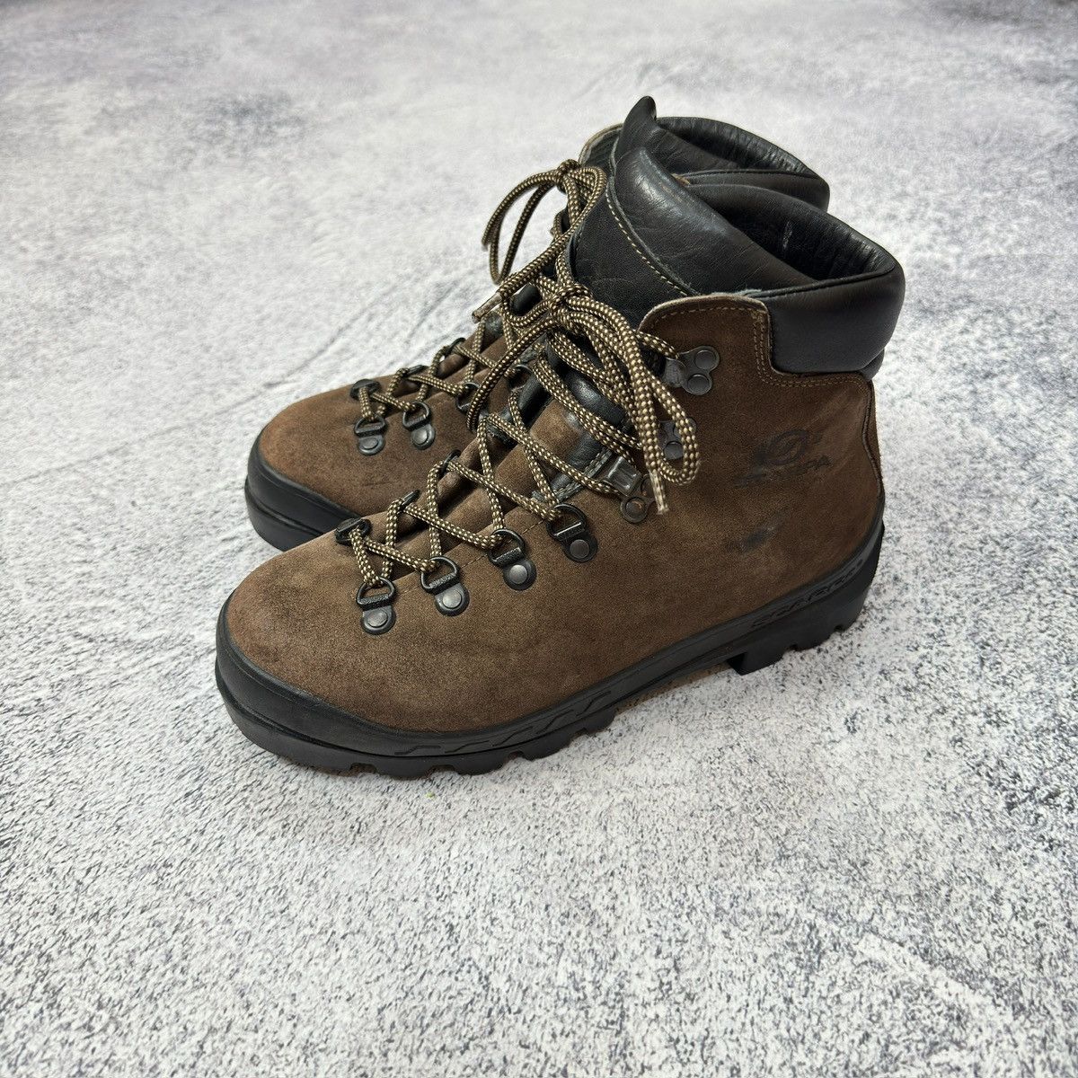 Scarpa Vintage Trekking Boots US7 UK6 EU40