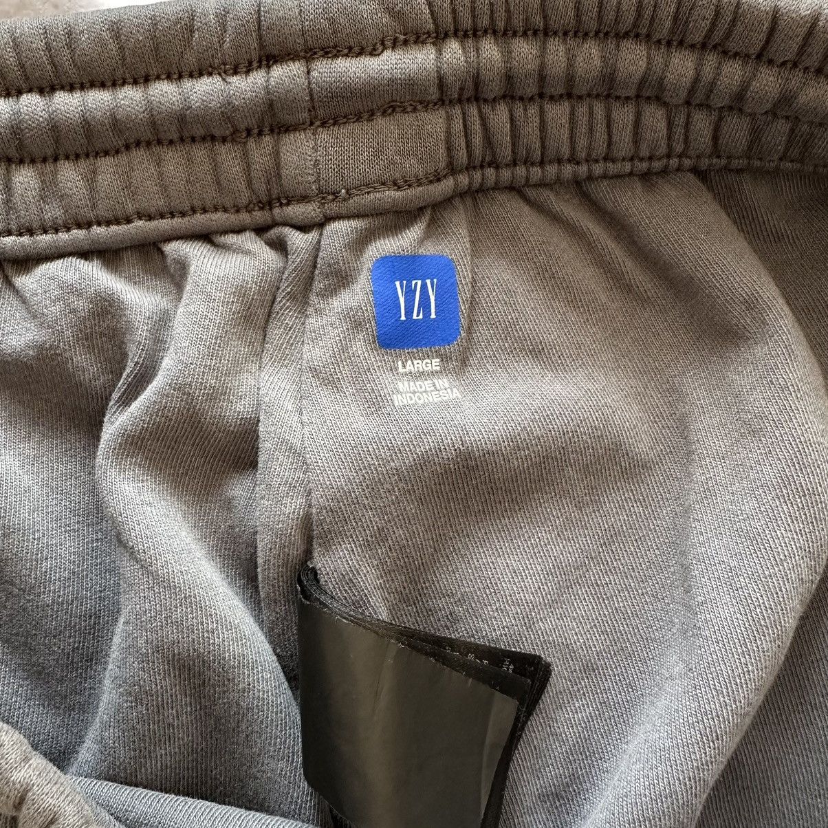 Balenciaga × Gap × Kanye West Yeezy Gap by Balenciaga sweatpants Size US 34 / EU 50 - 2 Thumbnail